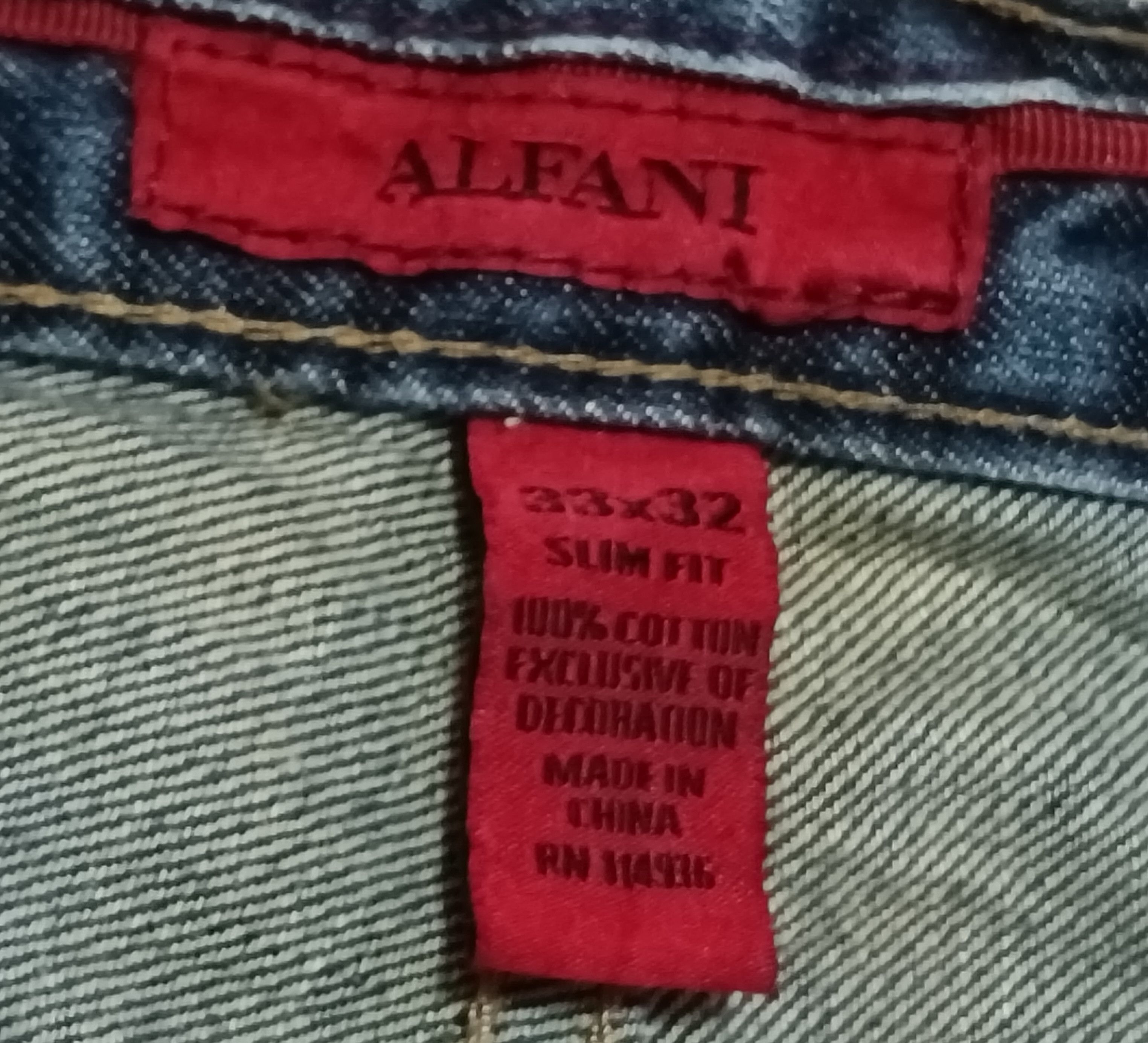 Alfani ALFANI SEASONED JEANS Size US 35 - 2 Thumbnail