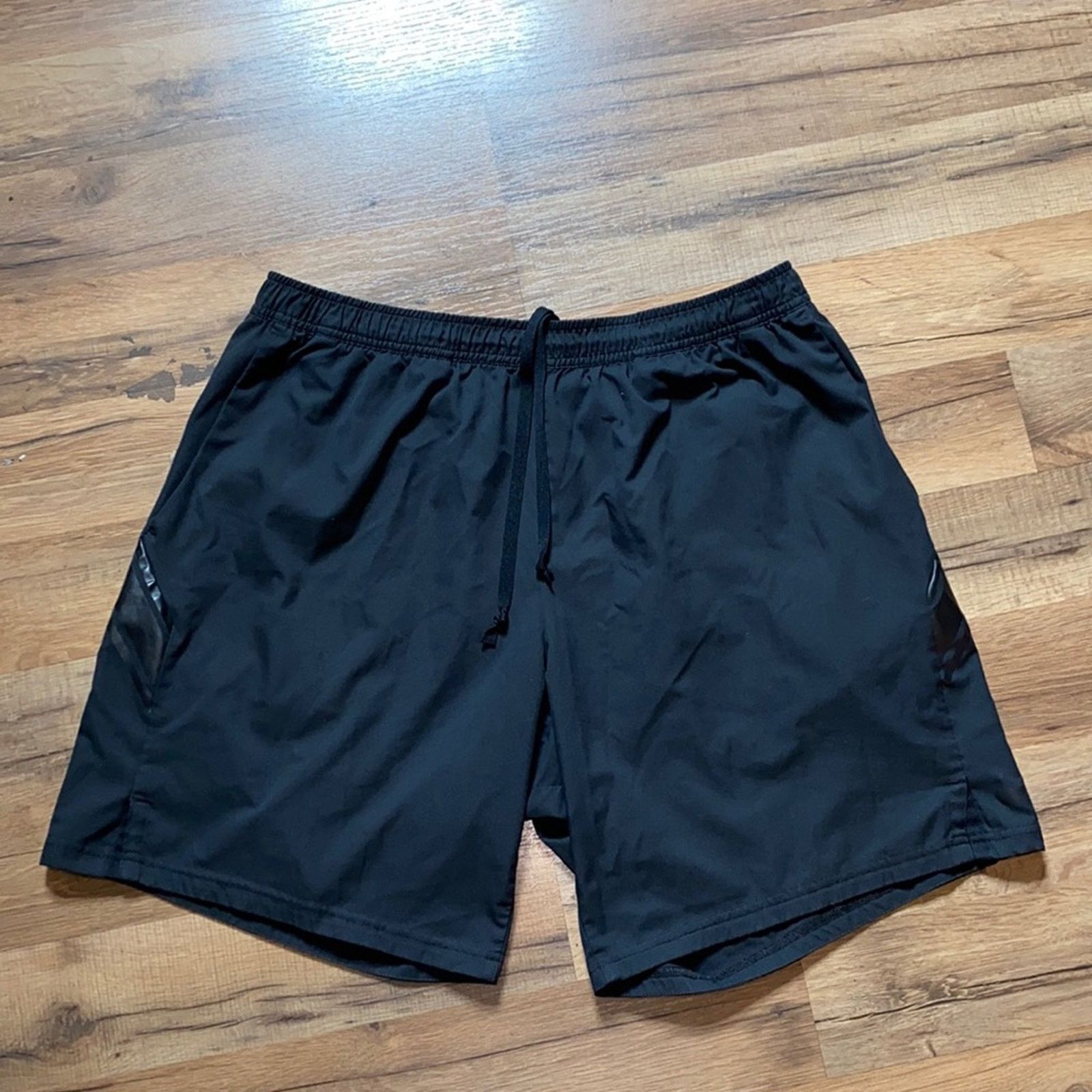 Nike Nike Court Shorts Size US 32 / EU 48 - 2 Thumbnail