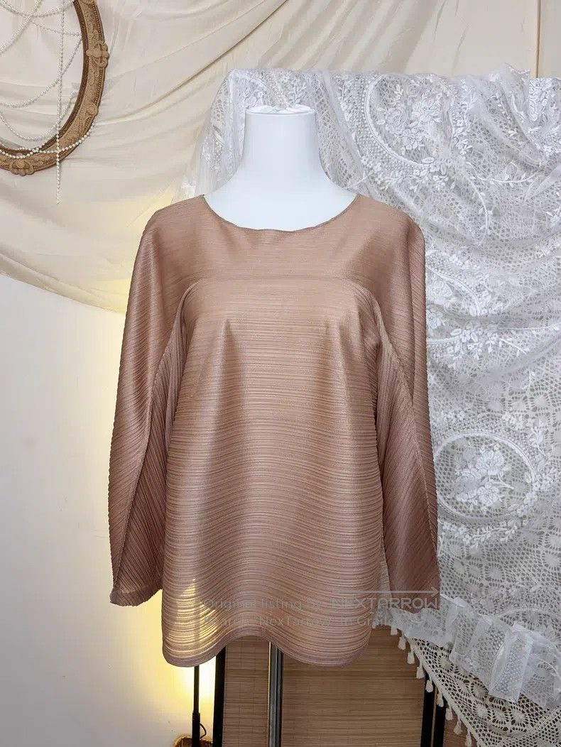 Issey Miyake Issey Miyake Salmon Pink Horizontal Pleated Long Sleeve To Size L / US 10 / IT 46 - 1 Thumbnail