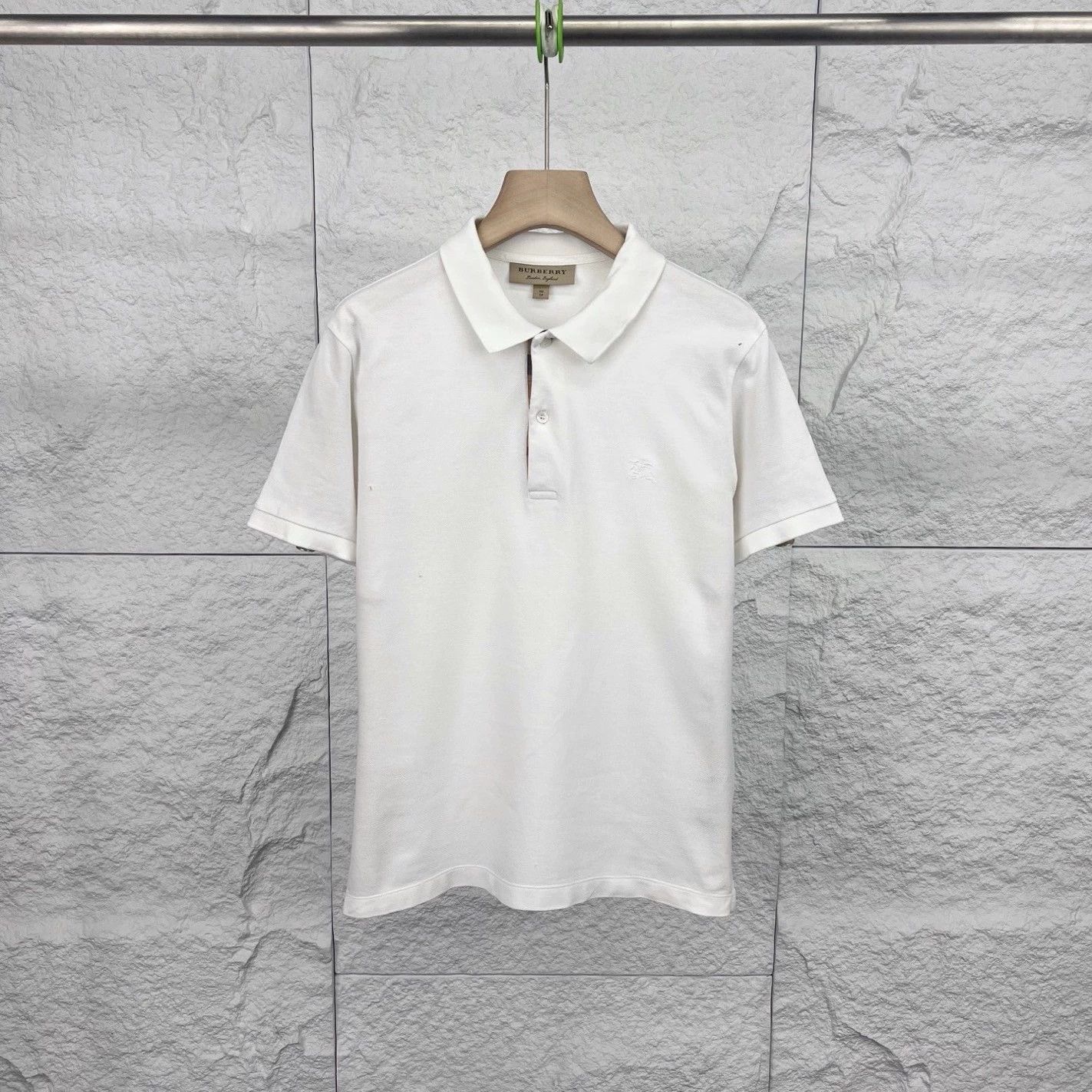 Burberry Burberry White Embroidered Logo Polo Size US XS / EU 42 / 0 - 1 Thumbnail