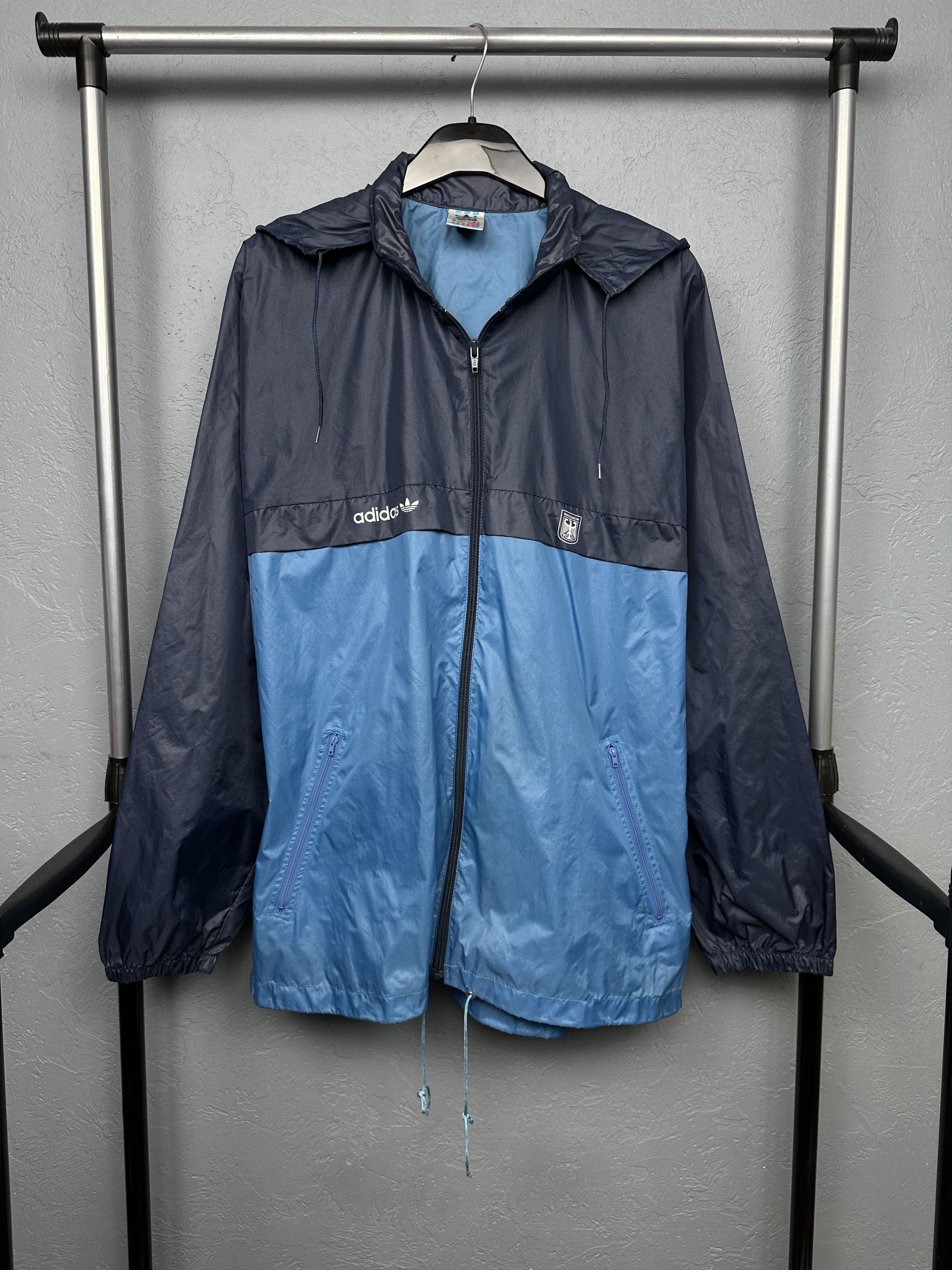 Adidas Adidas Bundeswehr Vintage Mens Nylon Windbreaker Jacket Size US L / EU 52-54 / 3 - 1 Thumbnail