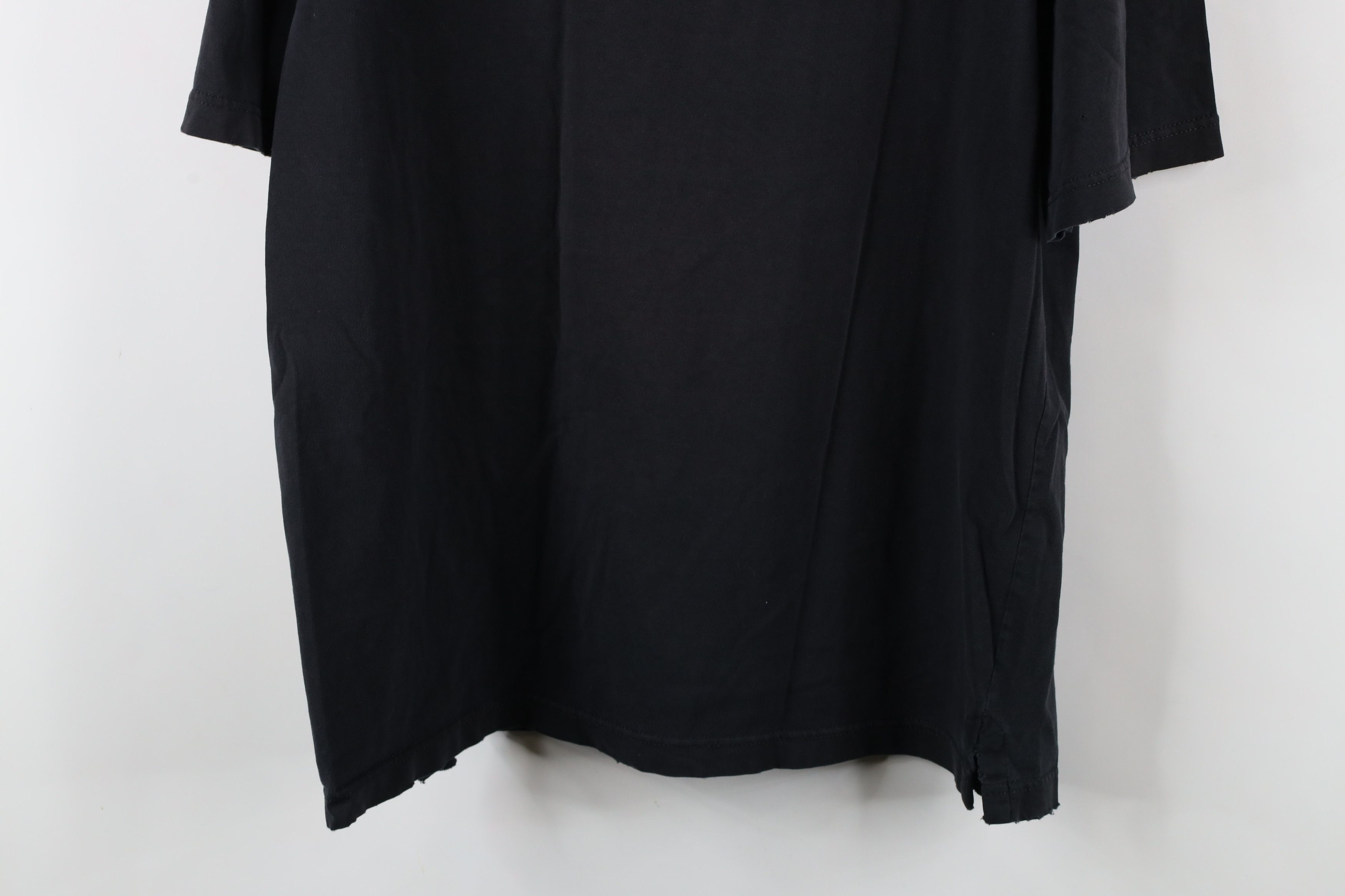 Vintage Vintage 90s Streetwear Short Sleeve Cotton T-Shirt Black Size US XL / EU 56 / 4 - 15 Thumbnail