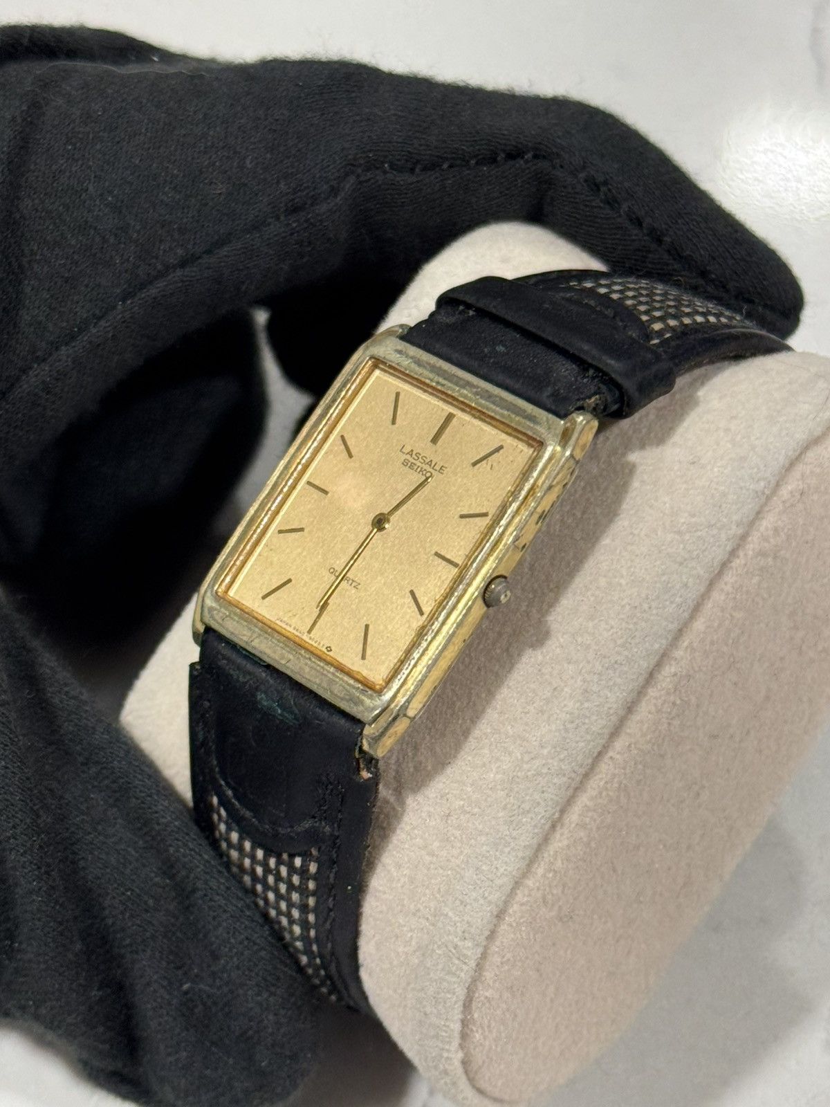 Seiko Vintage Seiko Lassale Gold Quartz Tank Watch Champagne Dial Size ONE SIZE - 4 Thumbnail