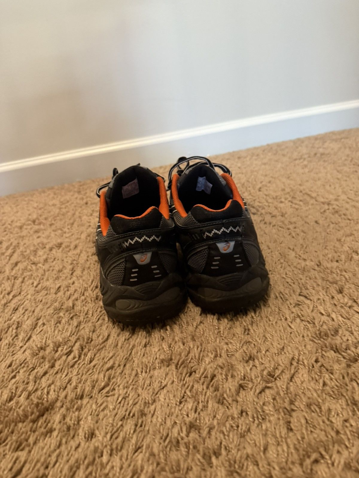 Asics Gray and orange asics Gel-Venture 3 Size US 12 / EU 45 - 3 Thumbnail