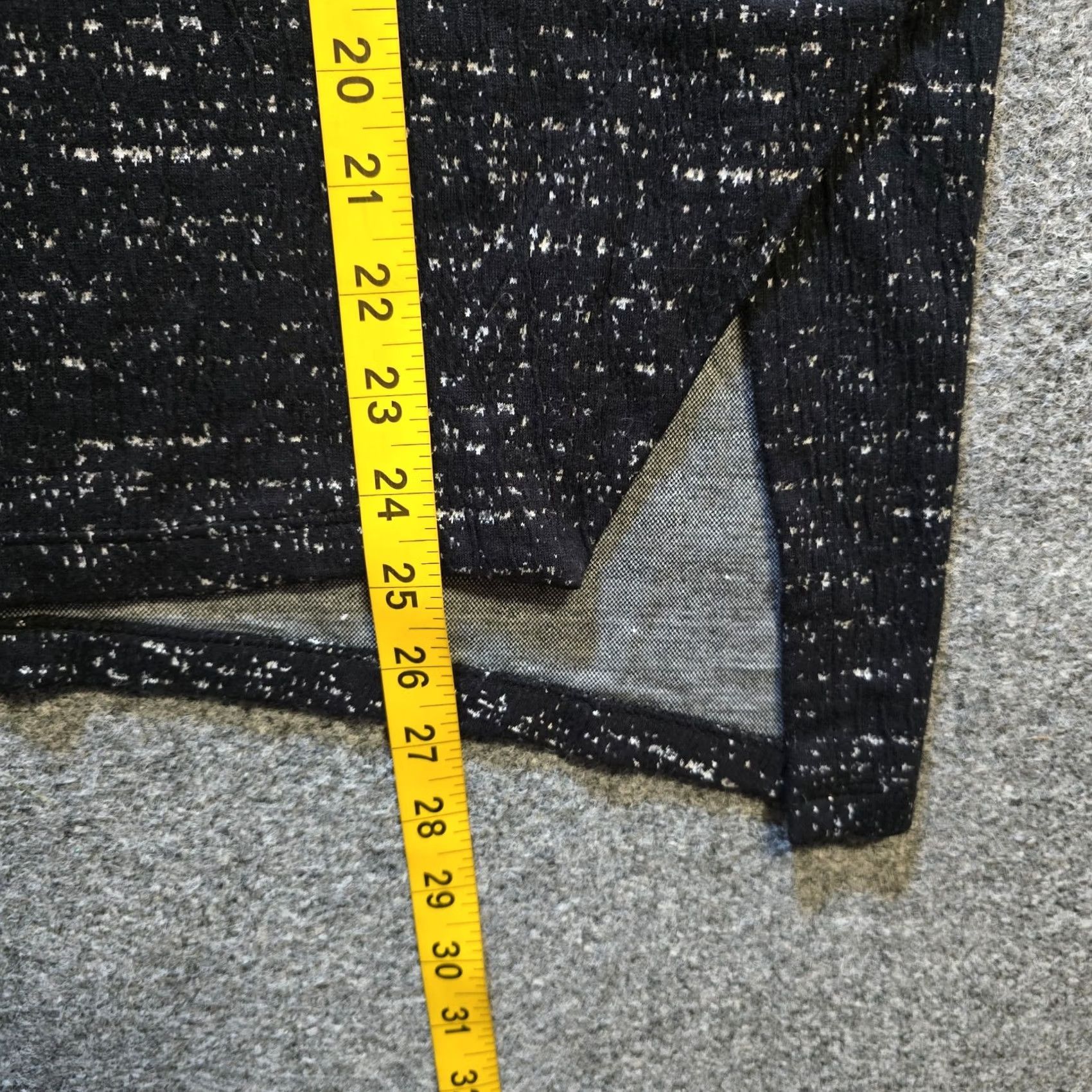 Vintage Clara Sun Woo Top Womens Large Black Space Dye 3/4 Sleeve Stretchy Casual Shirt Blouse Tunic Ladies L Black Space Dye 3/4 Sleeve Casual Shirts Womens Size L / US 10 / IT 46 - 6 Thumbnail