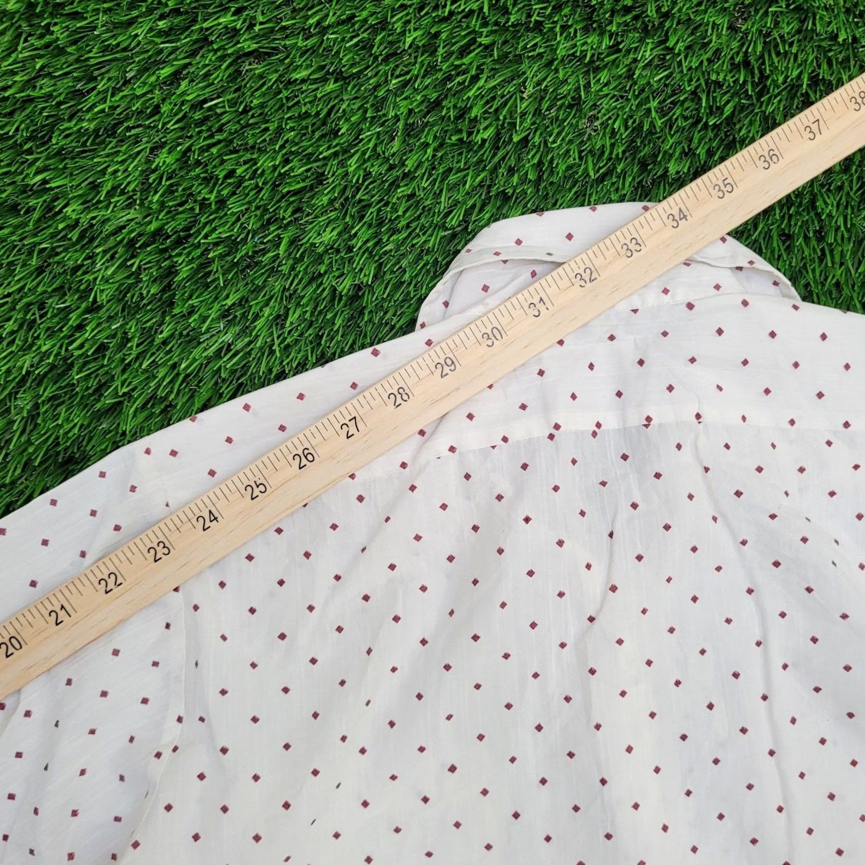 Vintage VINTAGE Pelham Button Shirt Polka-Dot M/L 15 21x30 White Cotton Polyester Button-Up Long Sleeve Collared Mens Size US L / EU 52-54 / 3 - 6 Thumbnail