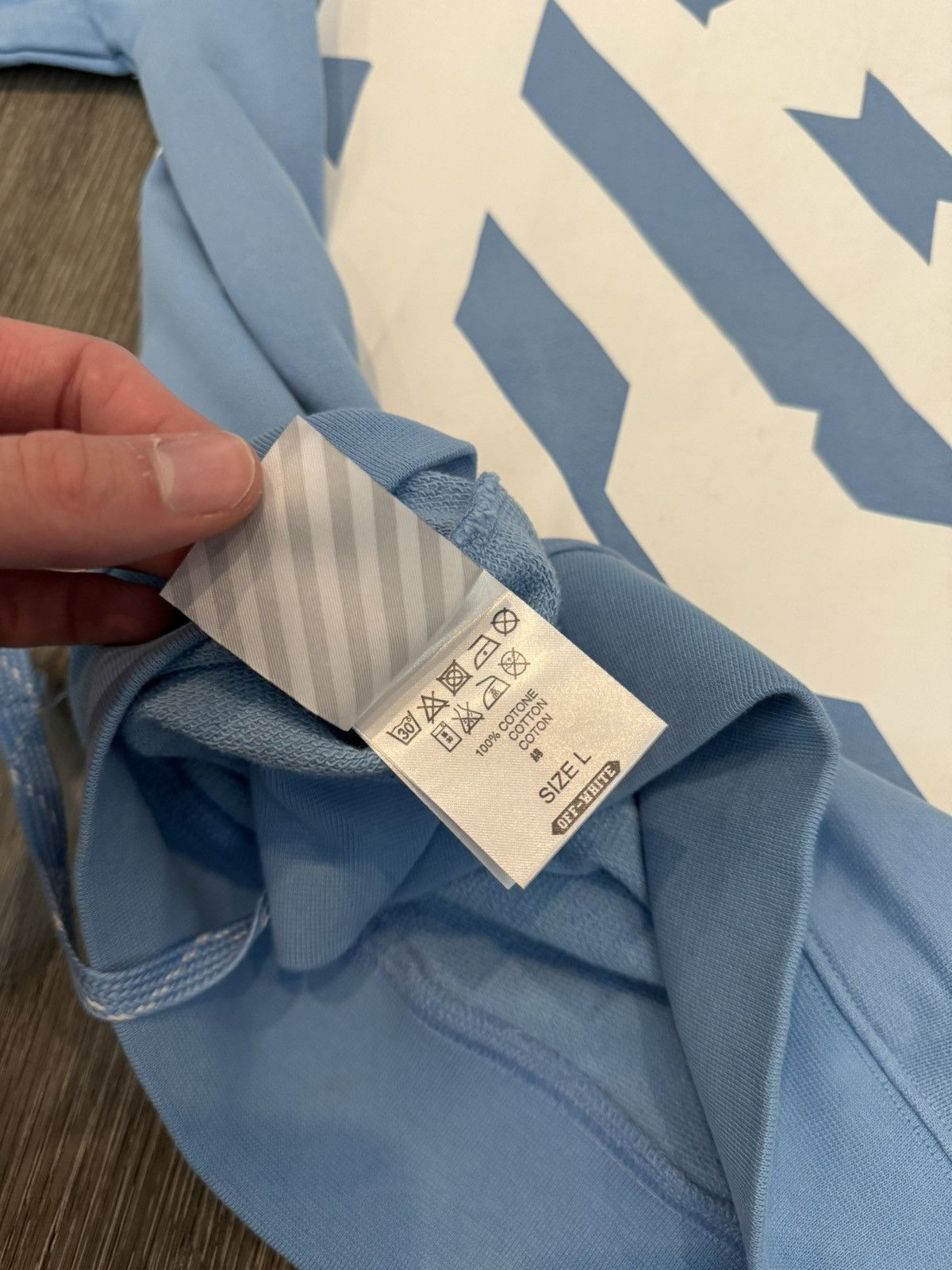 Off-White Off White GRAIL FW14 Caravaggio Hoodie Light Blue Size Large Size US L / EU 52-54 / 3 - 16 Thumbnail