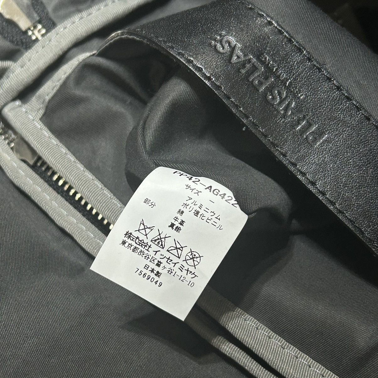 Issey Miyake 168 00s archive pleats please issey miyake bag shoulder zip Size ONE SIZE - 10 Thumbnail