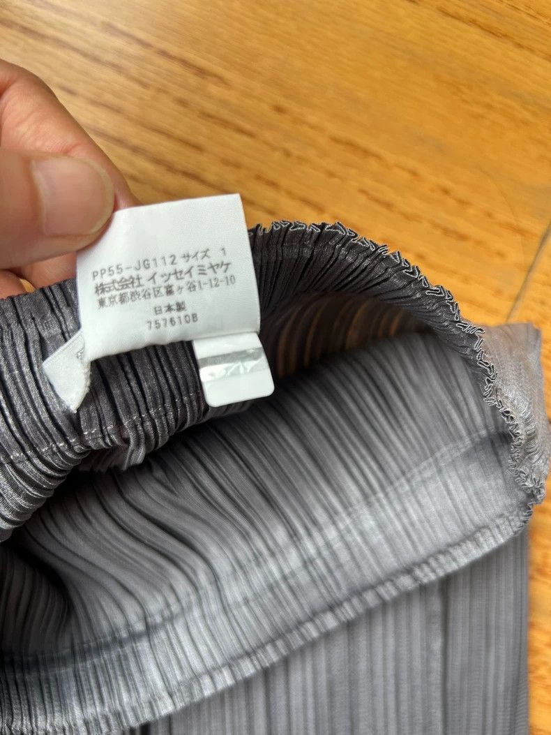 Issey Miyake issey miyake size:1 Dark grey half skirt 2505-Nextarrow Size 42" / US 20 - 5 Thumbnail