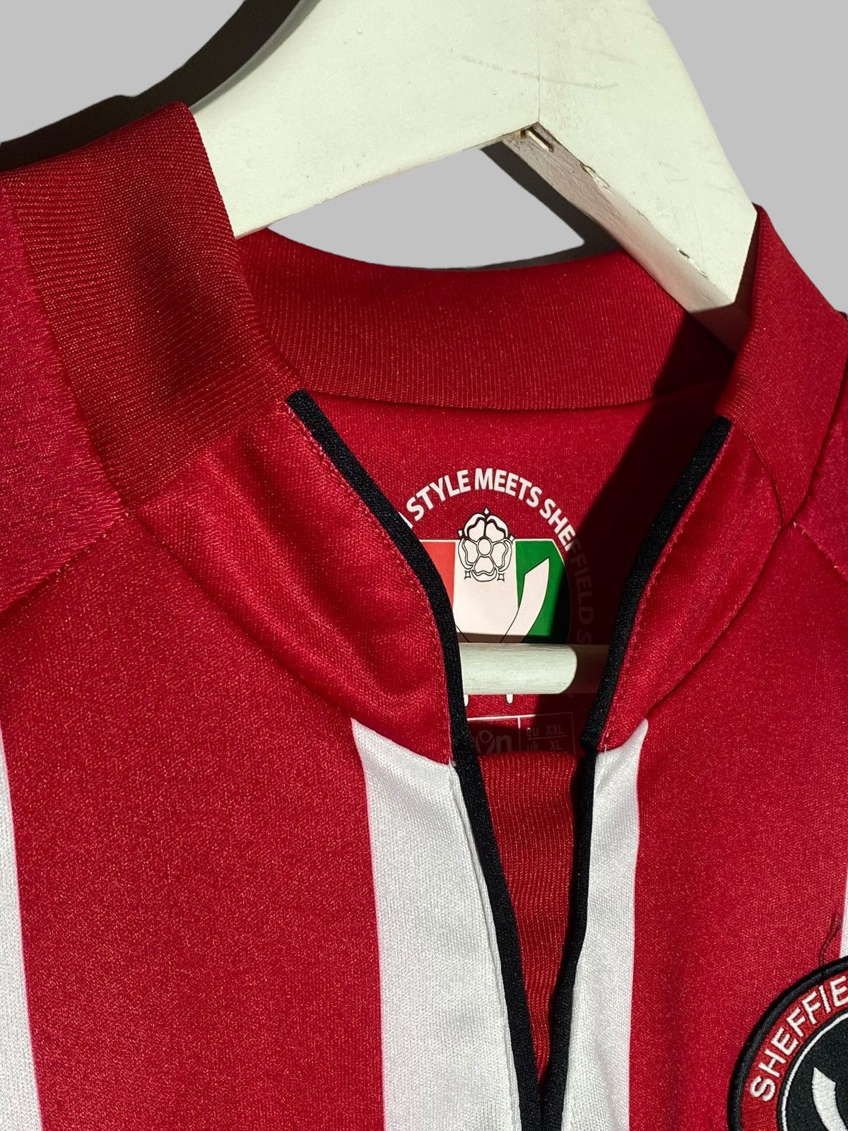 Vintage Vintage Macron Sheffield United 2010/11 Home Soccer Jersey Size US XXL / EU 58 / 5 - 10 Thumbnail