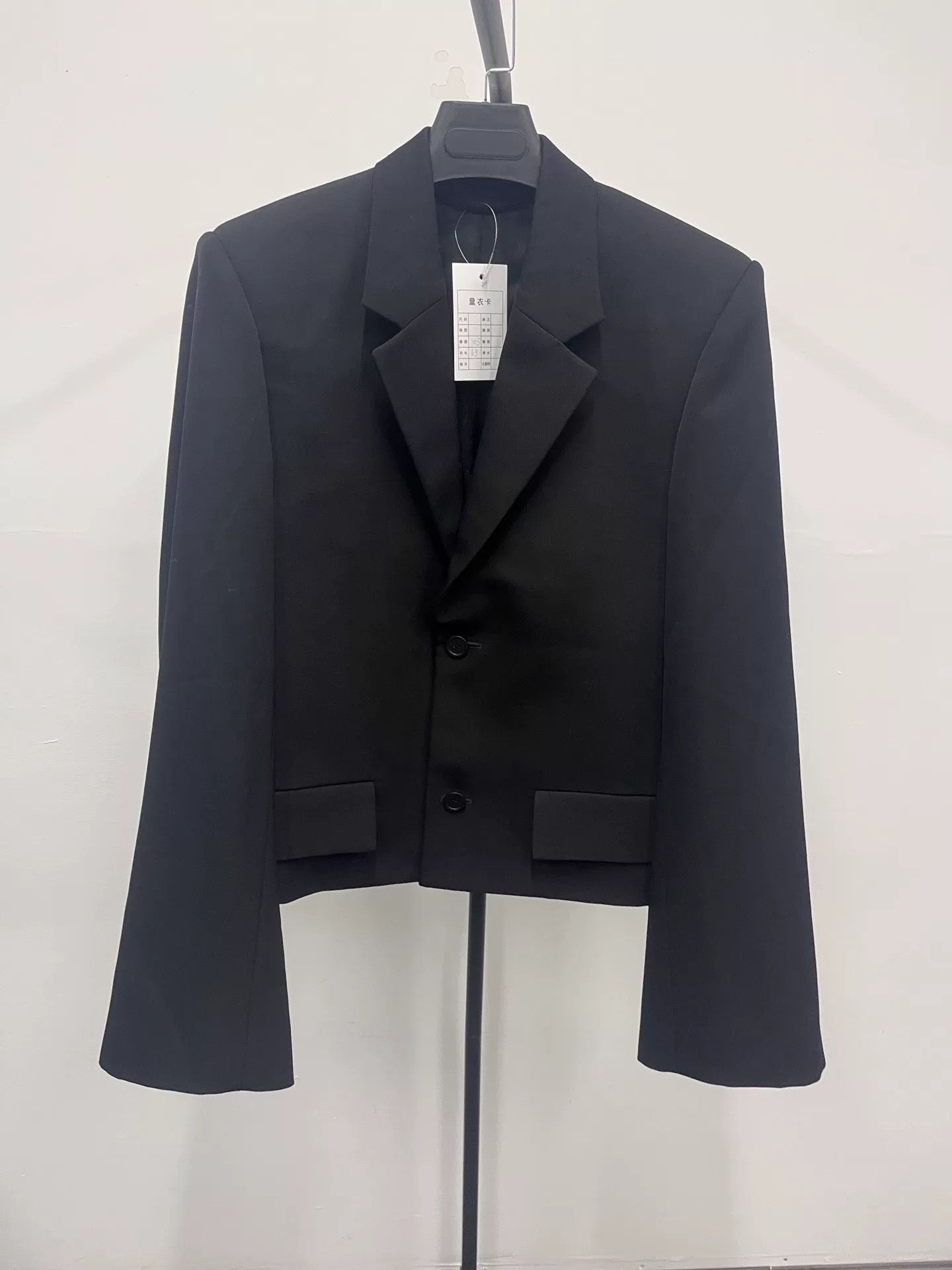 Balenciaga Balenciaga SS23 Solid Single-Breasted Blazer Size XS / US 0-2 / IT 36-38 - 1 Thumbnail