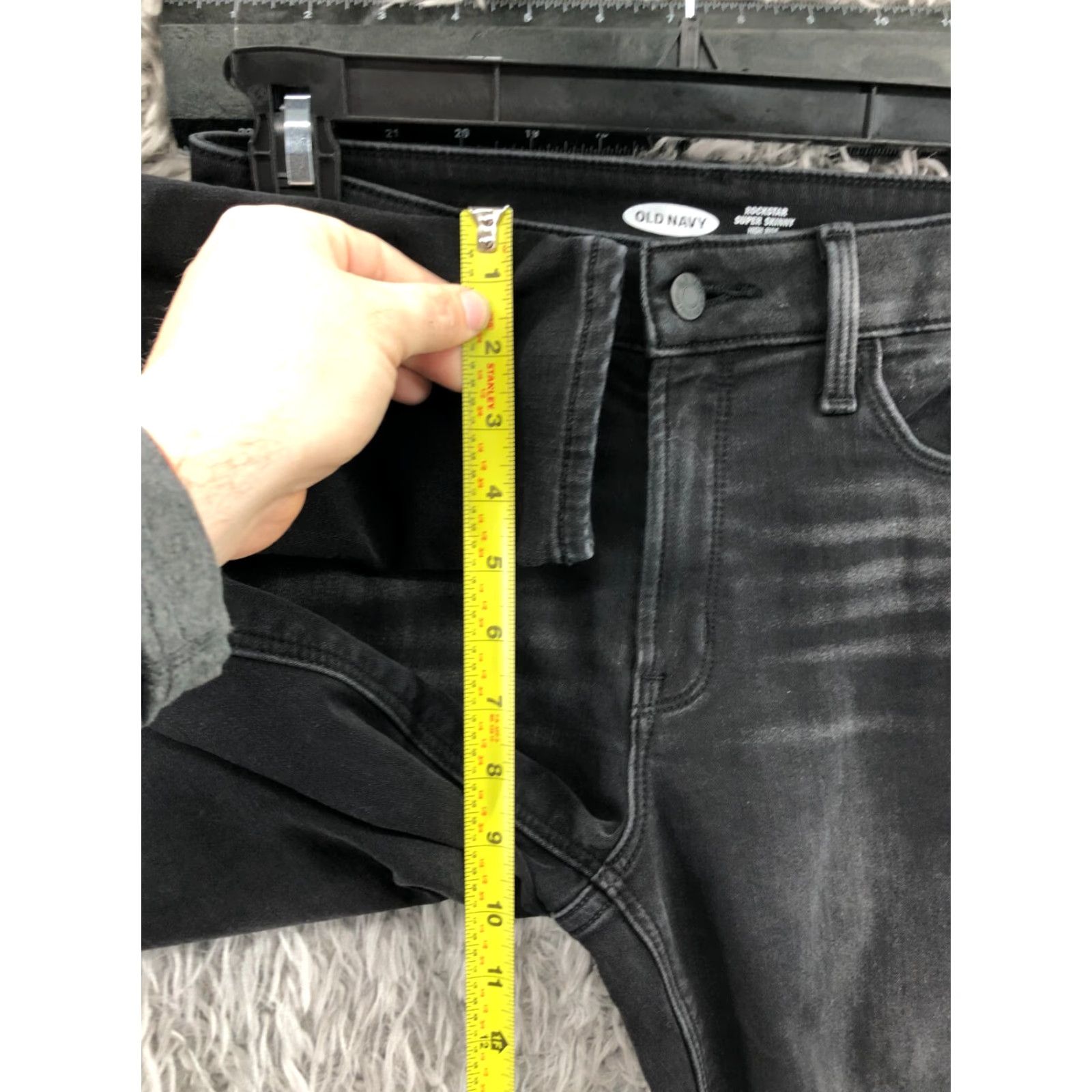 Old Navy Old Navy Rockstar Super Skinny Jeans Womens Size 2 Black Dark Wash High Rise Size 26" / US 2 / IT 38 - 4 Thumbnail