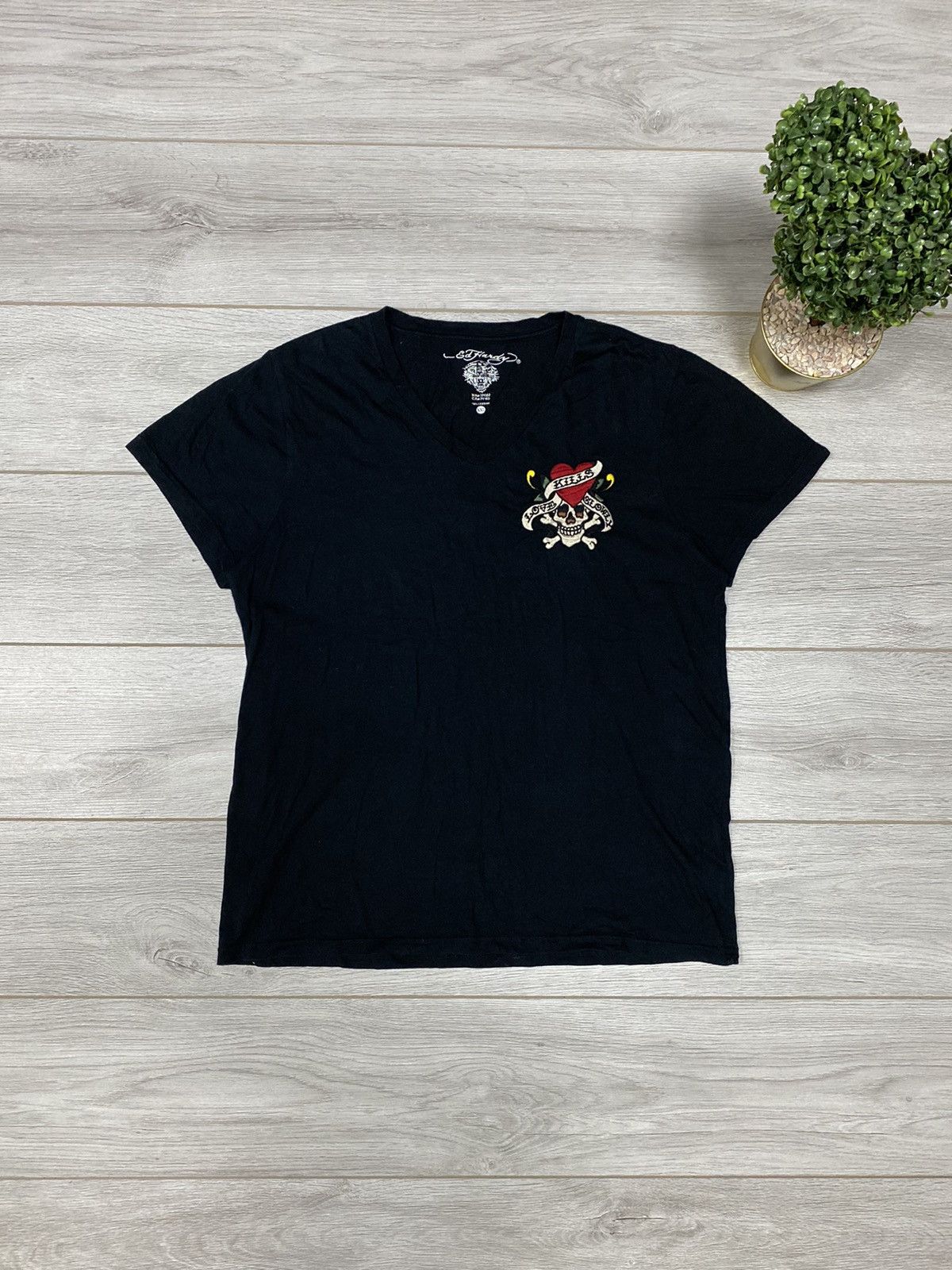 Ed Hardy Ed Hardy skull ☠️ spell out big logo t-shirt Size US XXL / EU 58 / 5 - 1 Thumbnail