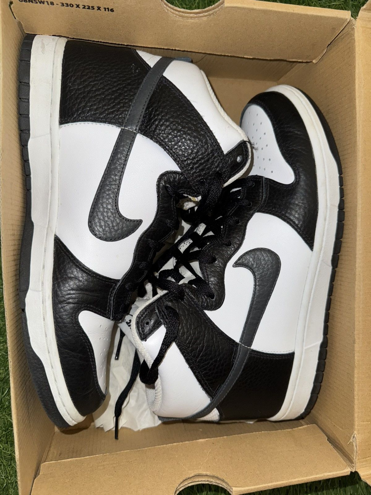 Nike Nike Dunk Panda High Top Sneakers Size US 9 / EU 42 - 7 Thumbnail