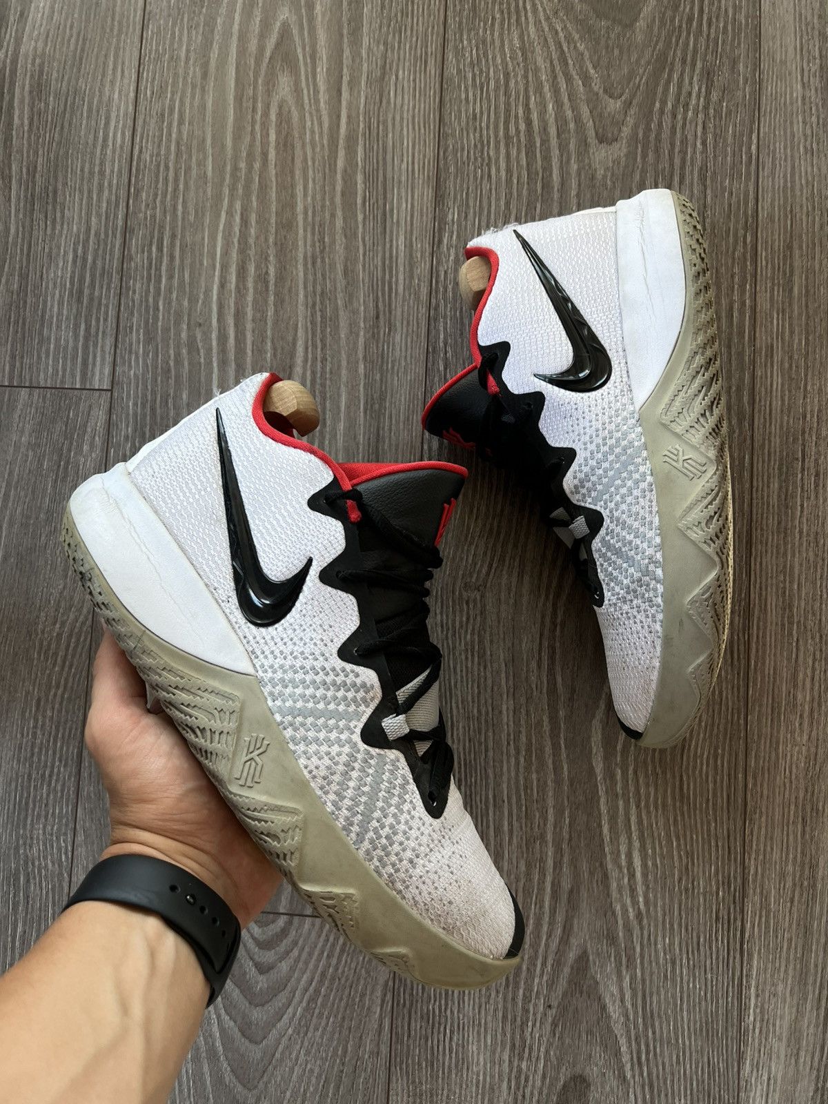 Nike Nike Kyrie Flytrap White/ Black/ Red Pro Basketball Sneakers Size US 10 / EU 43 - 13 Thumbnail