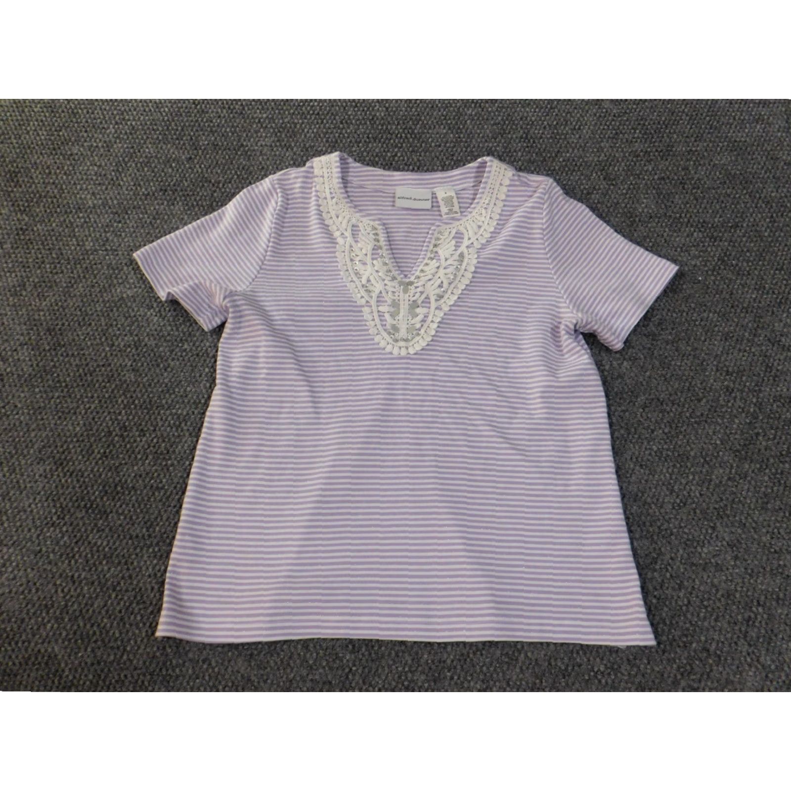 Vintage Alfred Dunner Blouse Shirt Womens Small Purple Striped V-Neck Cotton Polyester Casual Knit Short Sleeve Regular Size S / US 4 / IT 40 - 2 Thumbnail