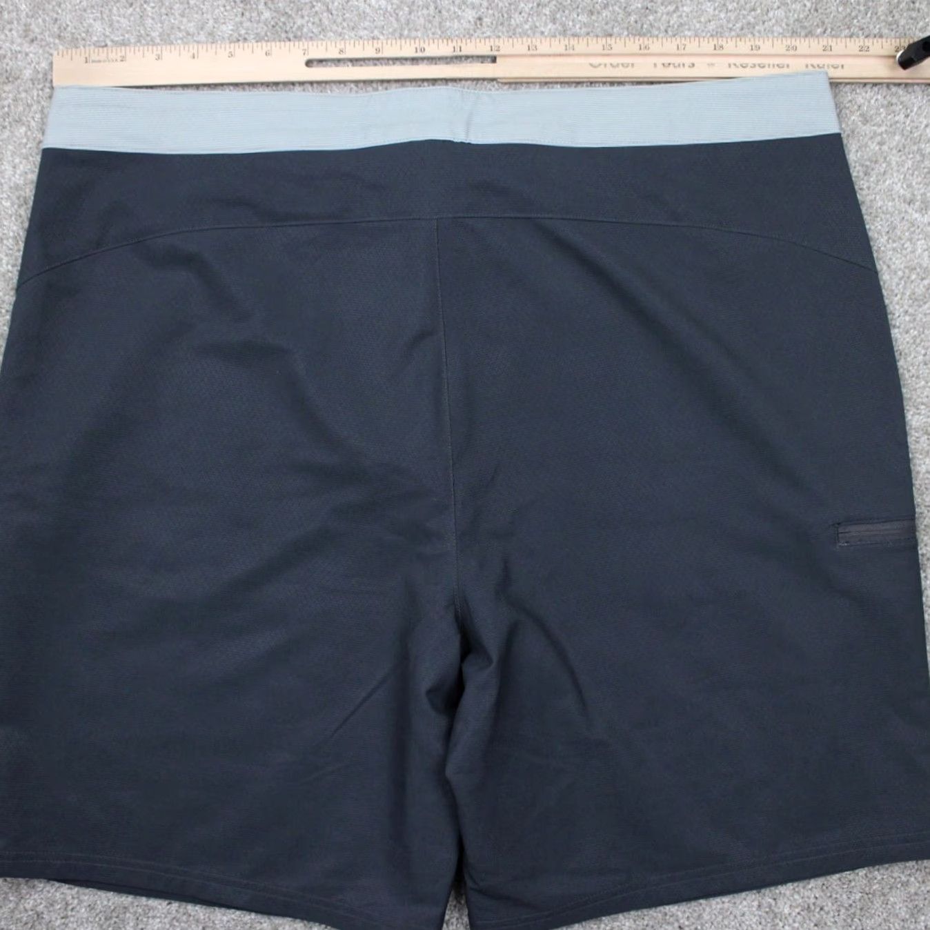 Vineyard Vines VINEYARD VINES Performance Shorts Men 40 Gray Swim Trunks Bathing Suit 9" Inseam Size US 40 / EU 56 - 7 Thumbnail