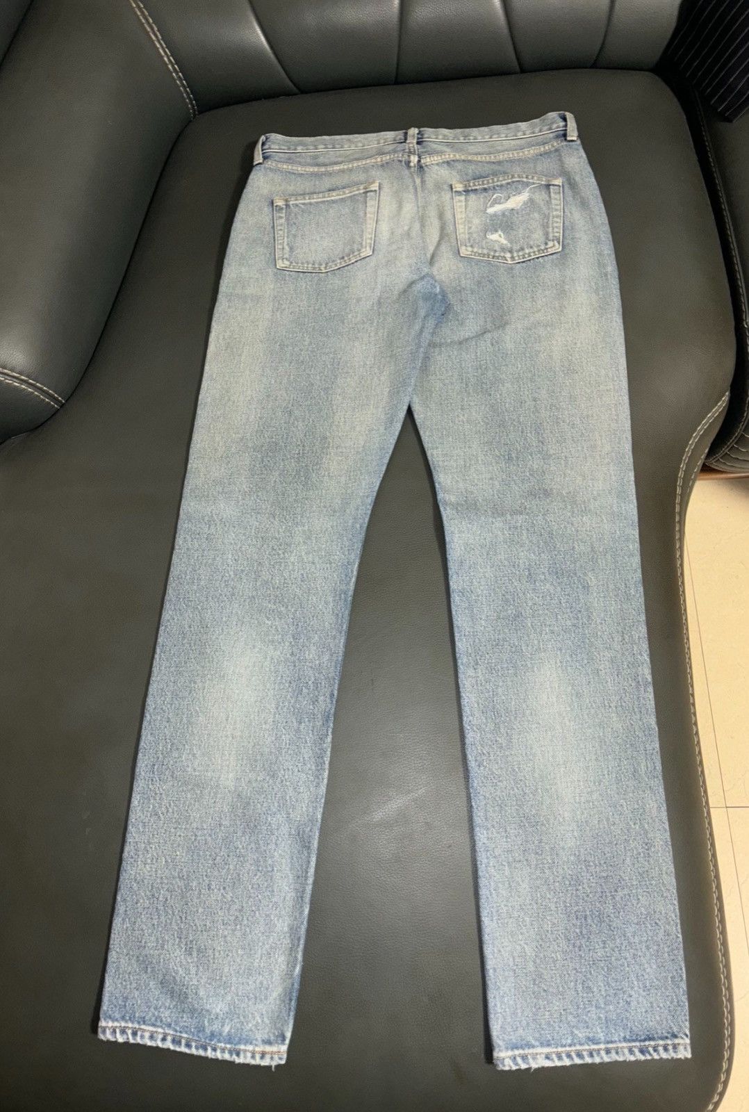 Saint Laurent Paris Saint Laurent SLP 2022FW Straight Single-Knee Slashed Jeans Size US 31 - 2 Thumbnail
