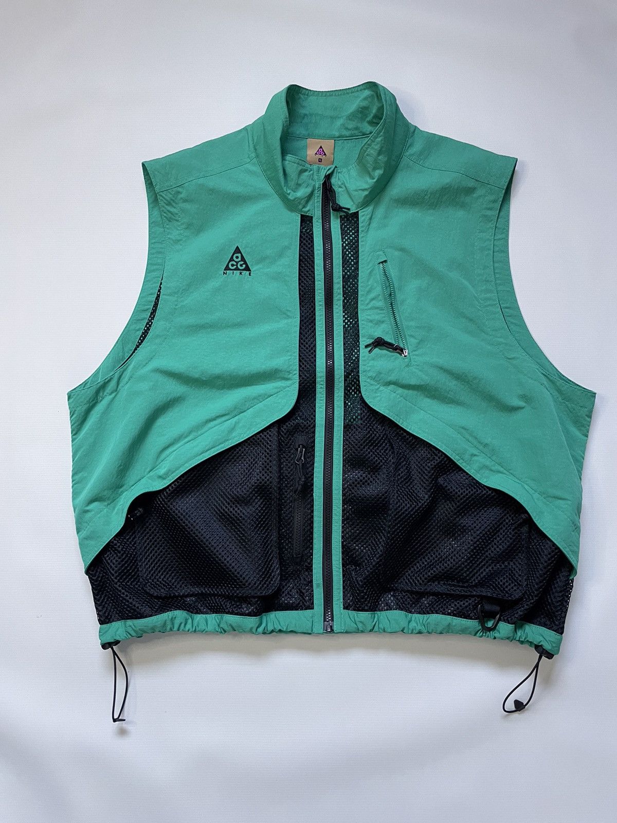image of Nike Acg Vest in Green, Men's (Size XL)