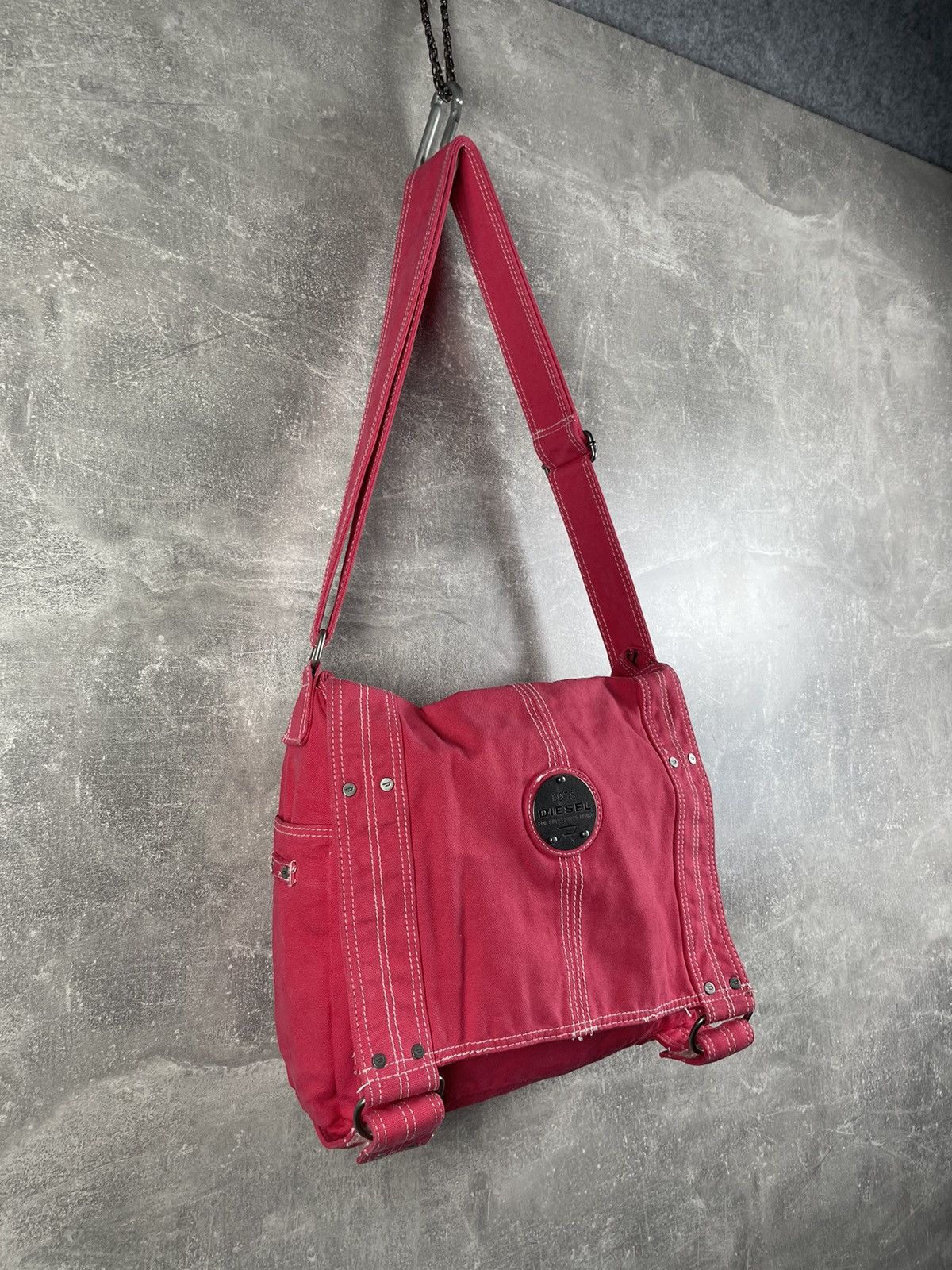 Diesel Diesel 1978 Red Durable Canvas Shoulder Bag Y2K Era Utility Size ONE SIZE - 3 Thumbnail