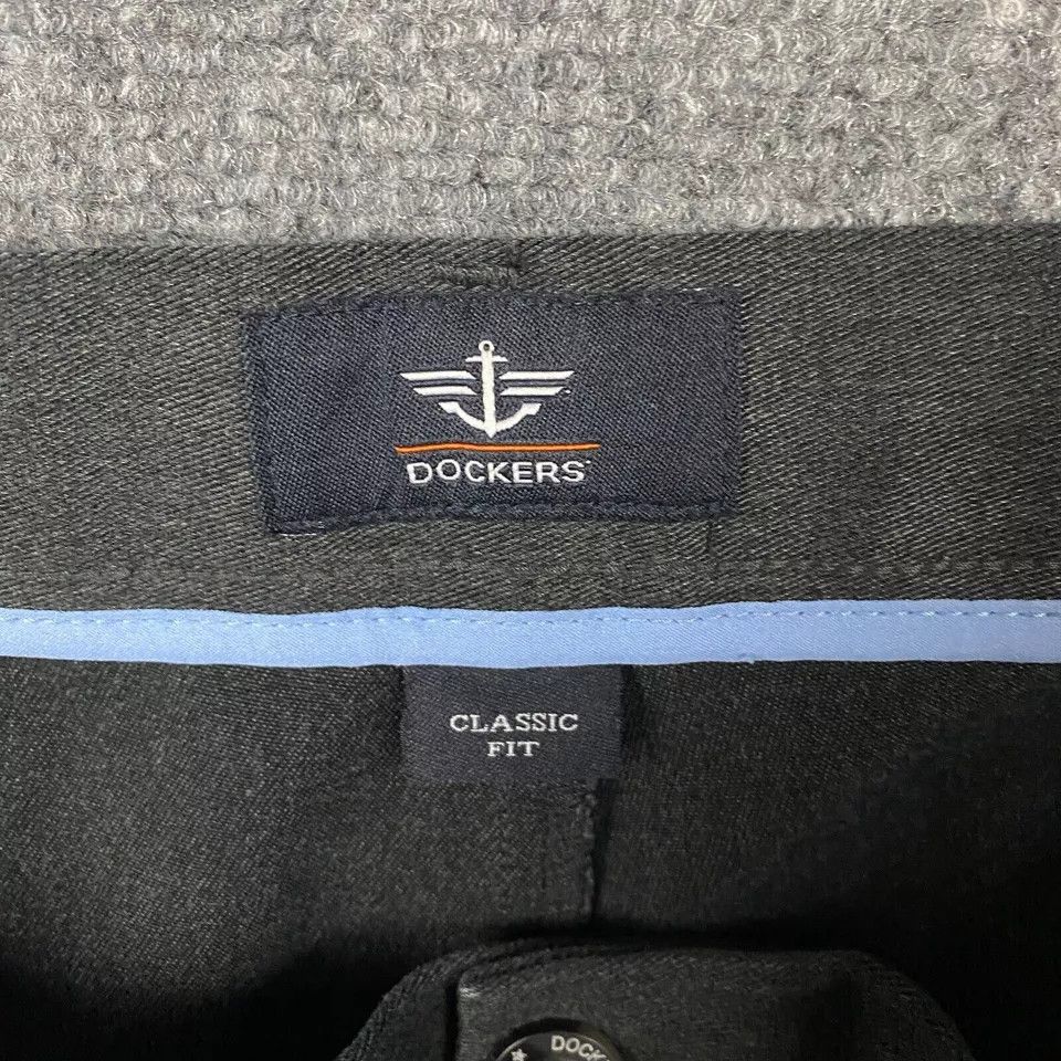 Dockers Dockers Classic Fit Chino Pants 40x32 Men's Zipper Fly Size US 40 / EU 56 - 6 Thumbnail