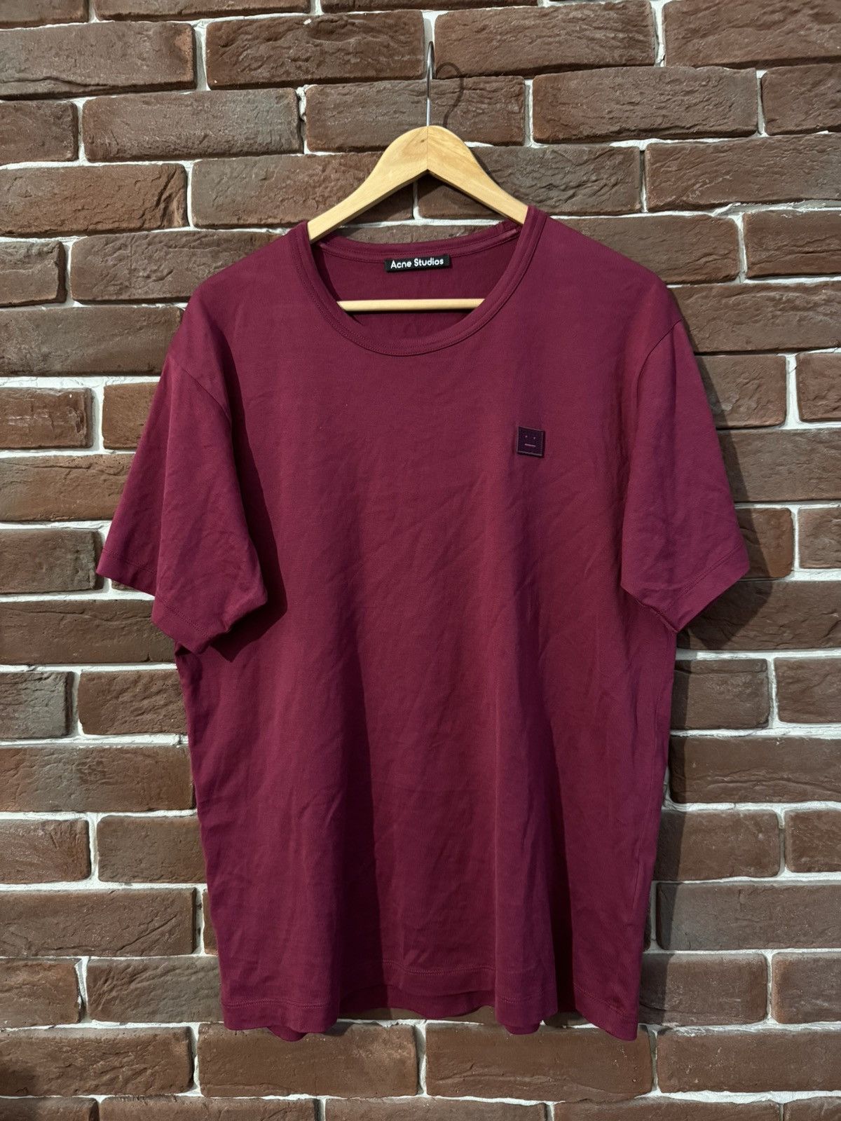 Acne Studios Acne Studios Nash Face Rare Cw Burgund Basic Quality Tee Size US S / EU 44-46 / 1 - 1 Thumbnail