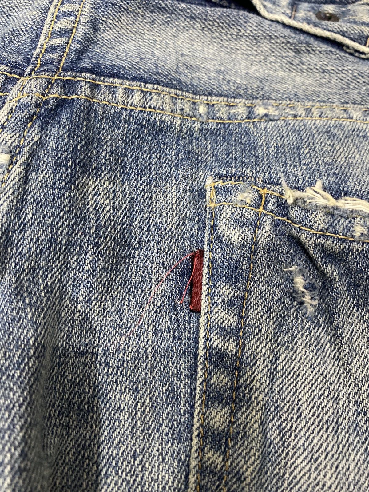 Levi's Vintage Clothing Vintage RNA Buckle Back Thrashed Selvedge Distressed Jeans Size US 33 - 13 Thumbnail