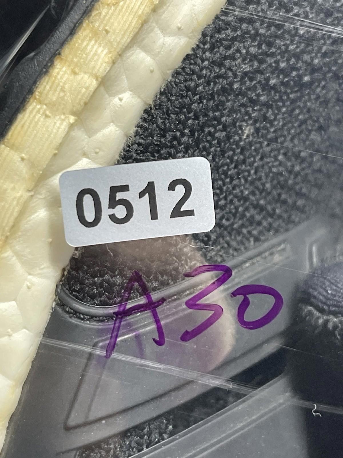 Adidas Adidas Ultraboost 4.0 Running Shoes Womens Size 7.5 Core Size US 7.5 / IT 37.5 - 11 Thumbnail
