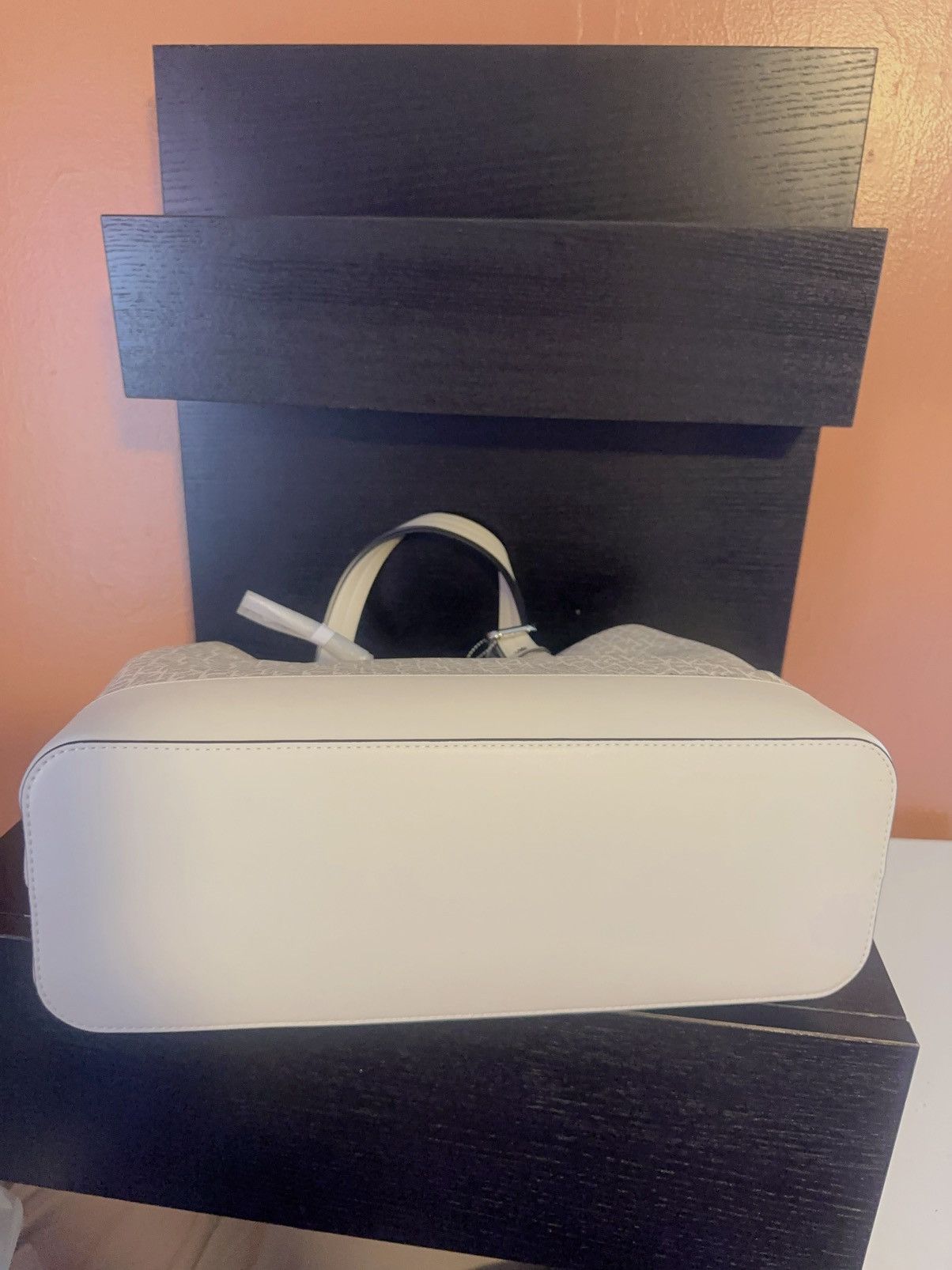 Calvin Klein Calvin Klein Almond White Logo Signature Triple Compartment Size ONE SIZE - 3 Thumbnail