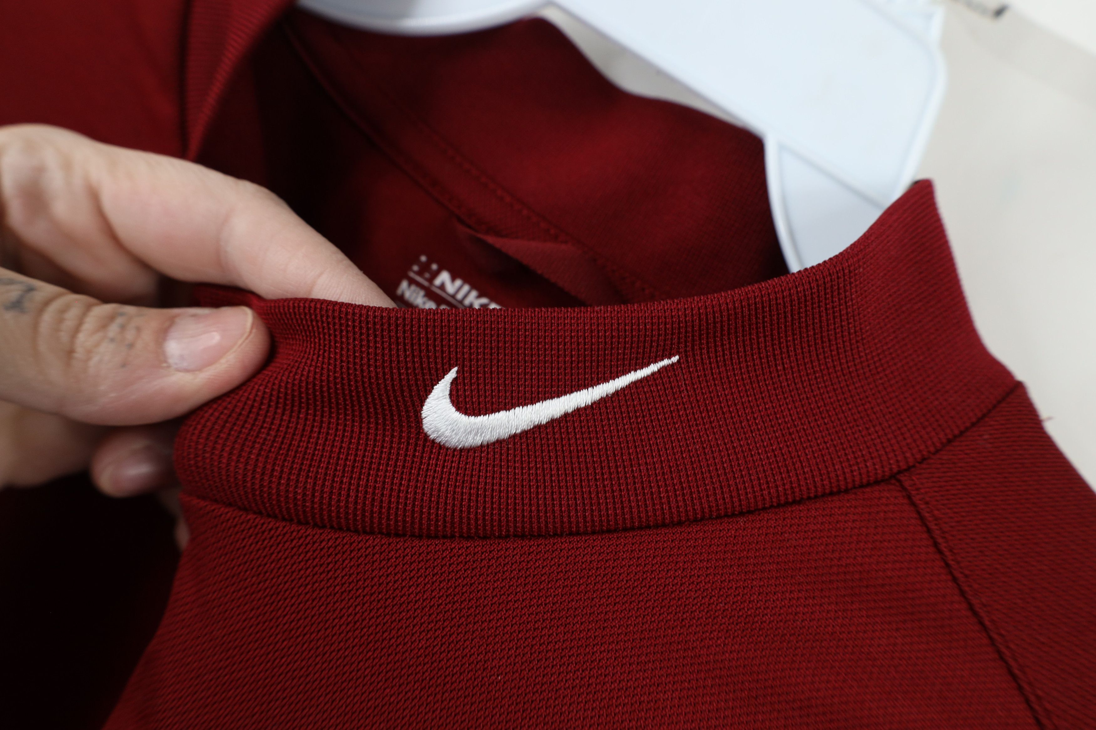 Nike × Vintage Vintage Nike Golf Mini Swoosh Short Sleeve Mock Neck T-Shirt Size US XL / EU 56 / 4 - 4 Thumbnail