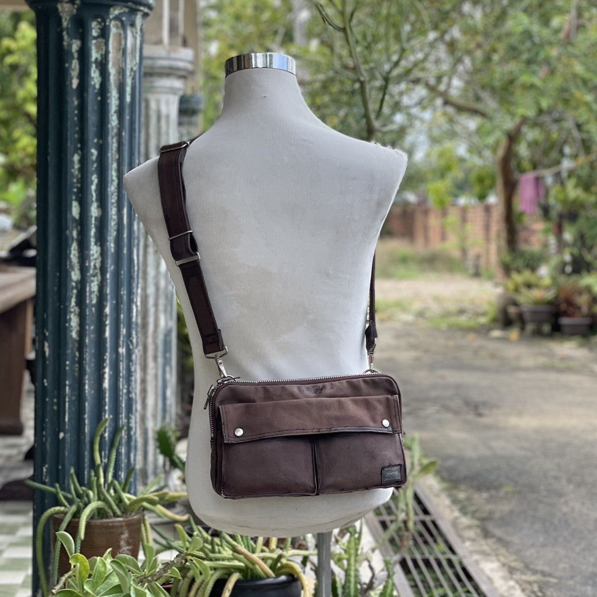 Head Porter × Porter Distressed Porter Free Style Shoulder Bag Size ONE SIZE - 1 Thumbnail