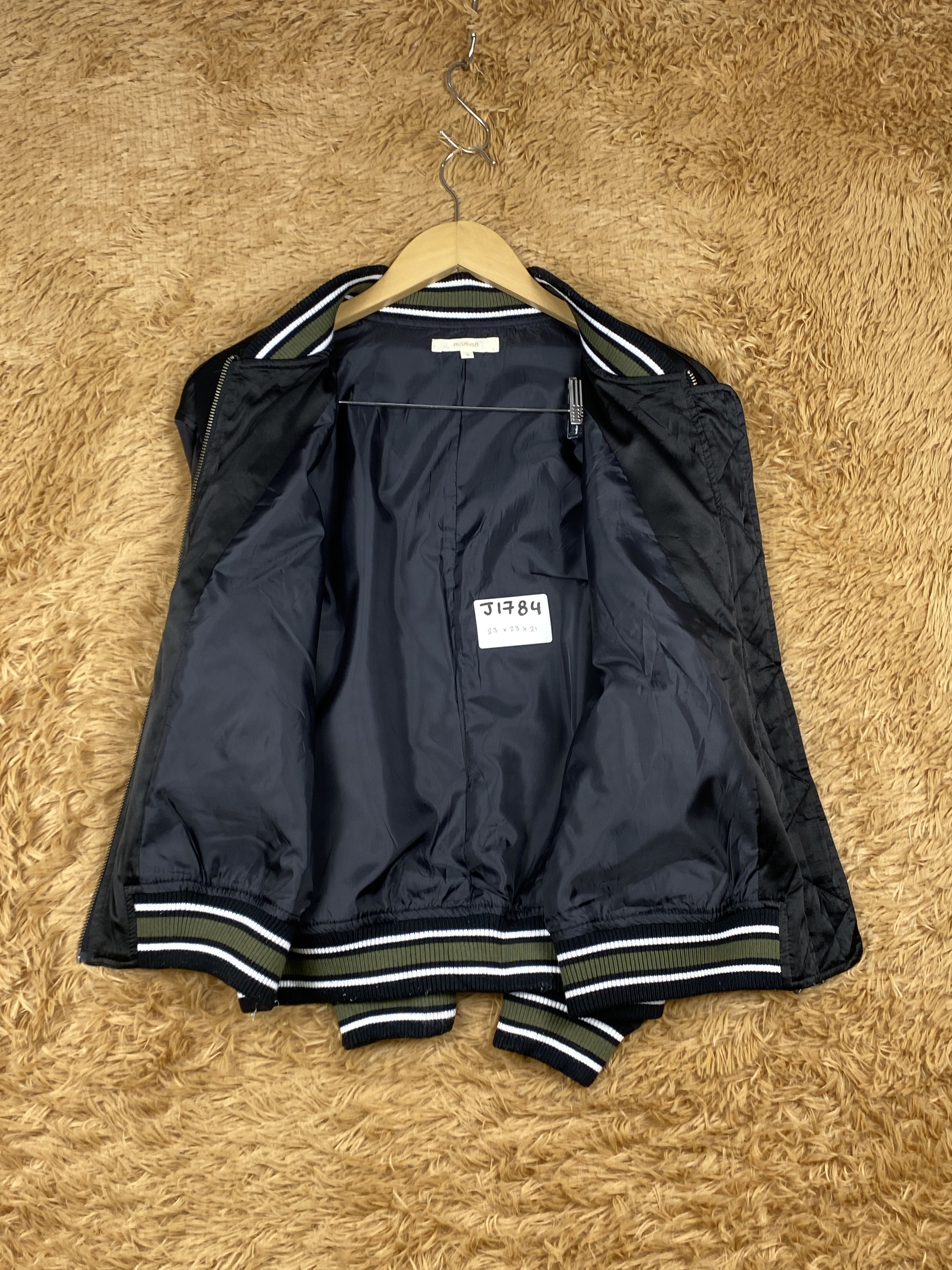 Japanese Brand Vintage Hushush Varsity Jacket J1784 Size US S / EU 44-46 / 1 - 6 Thumbnail