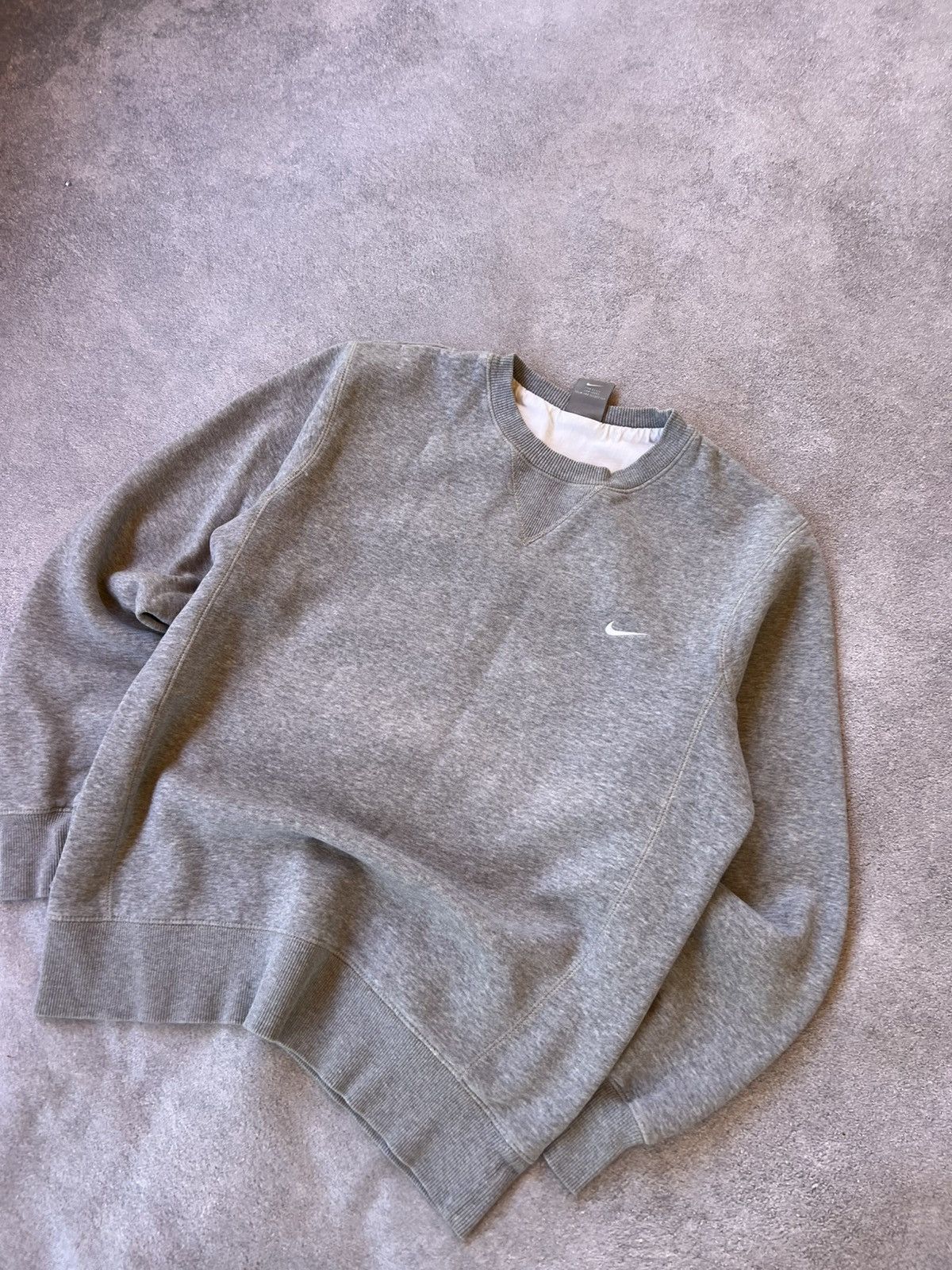 Nike Vintage Nike Gray Basic Sweatshirt Size US S / EU 44-46 / 1 - 4 Thumbnail