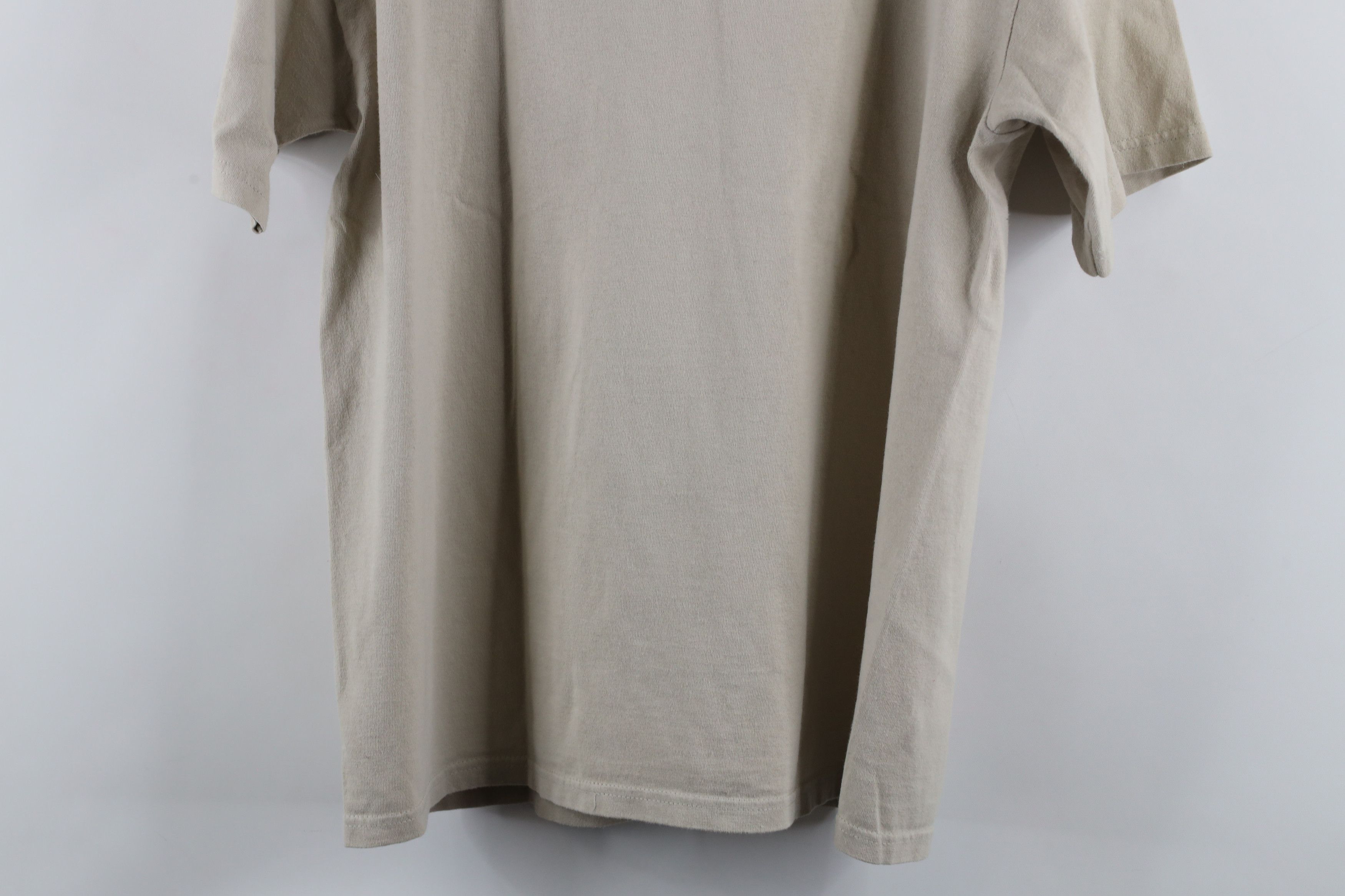 Vintage Vintage 90s Streetwear Alaska Moose Print T-Shirt Beige USA Size US M / EU 48-50 / 2 - 12 Thumbnail