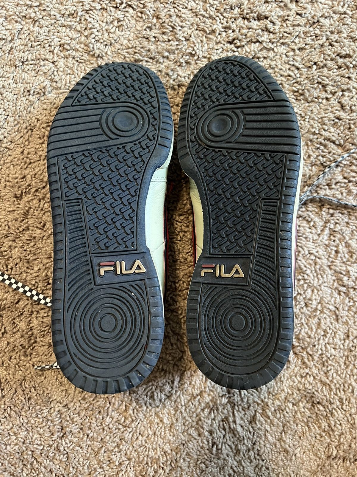 Fila Fila T1 Mid Fashion Low Top Leather Sneakers Size US 11.5 / EU 44-45 - 6 Thumbnail