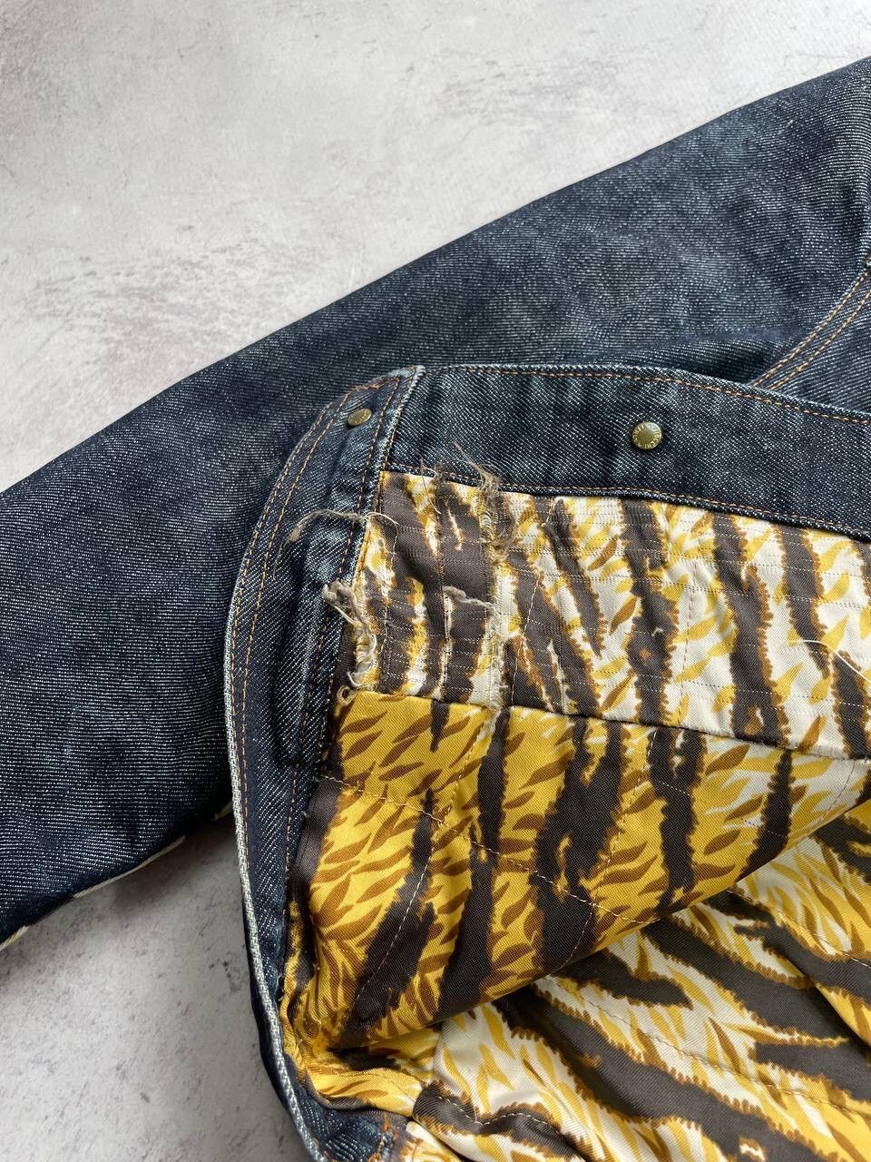 Dolce & Gabbana × Japanese Brand × Vintage Vintage Crazy Dolce & Gabbana Denim Tiger Jacket Y2K Size S / US 4 / IT 40 - 11 Thumbnail