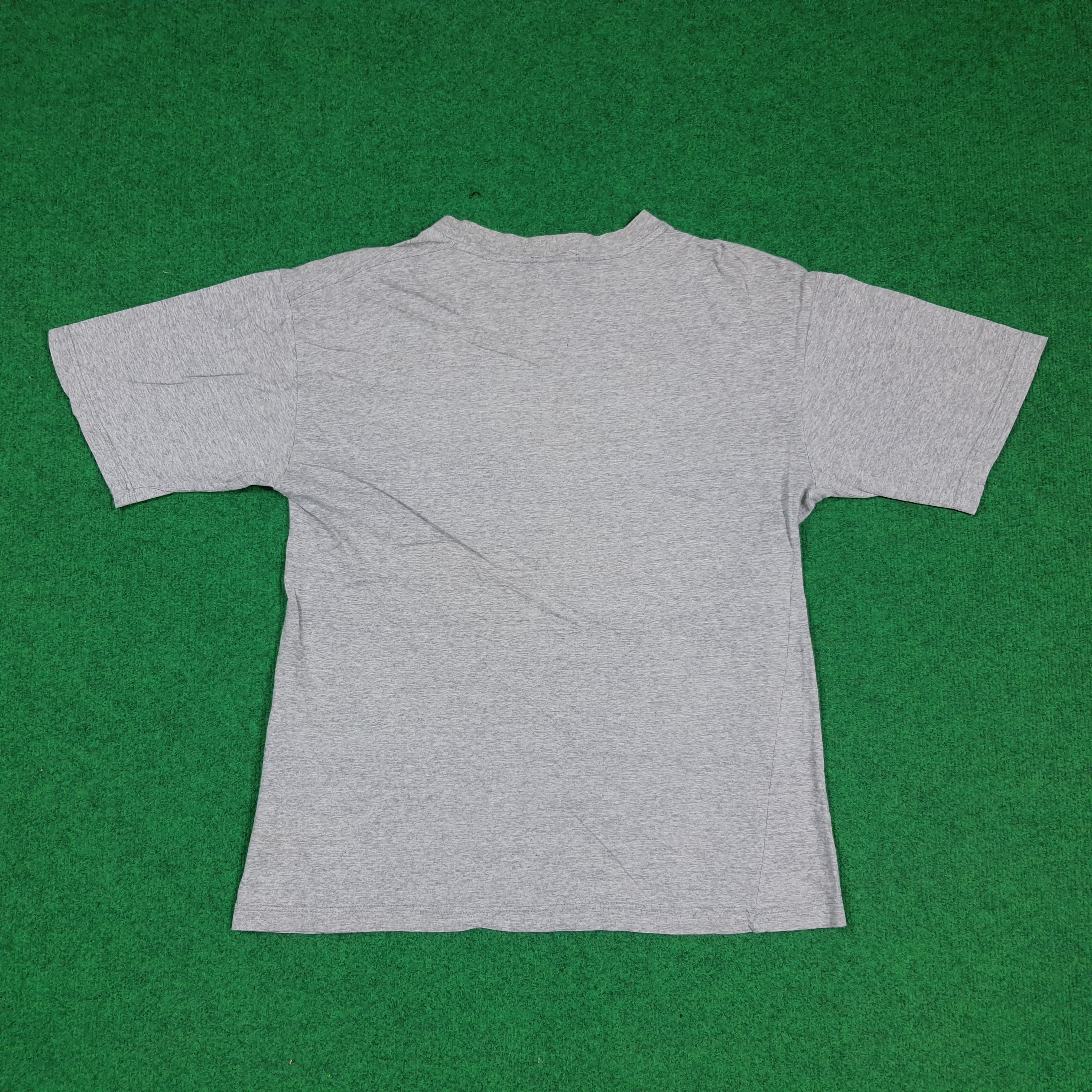 Yves Saint Laurent Vintage Yves Saint Laurent YSL Big Logo Tshirt C294N22 Size US M / EU 48-50 / 2 - 3 Thumbnail