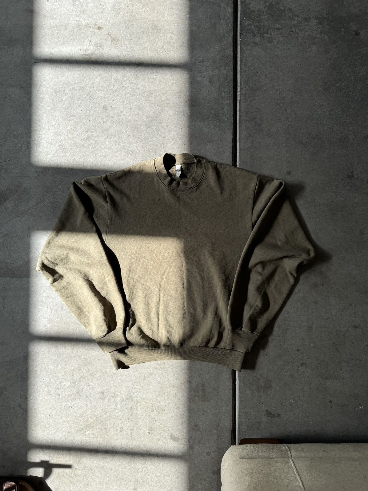 Los Angeles Apparel Los Angeles apparel crewneck Size US S / EU 44-46 / 1 - 1 Preview