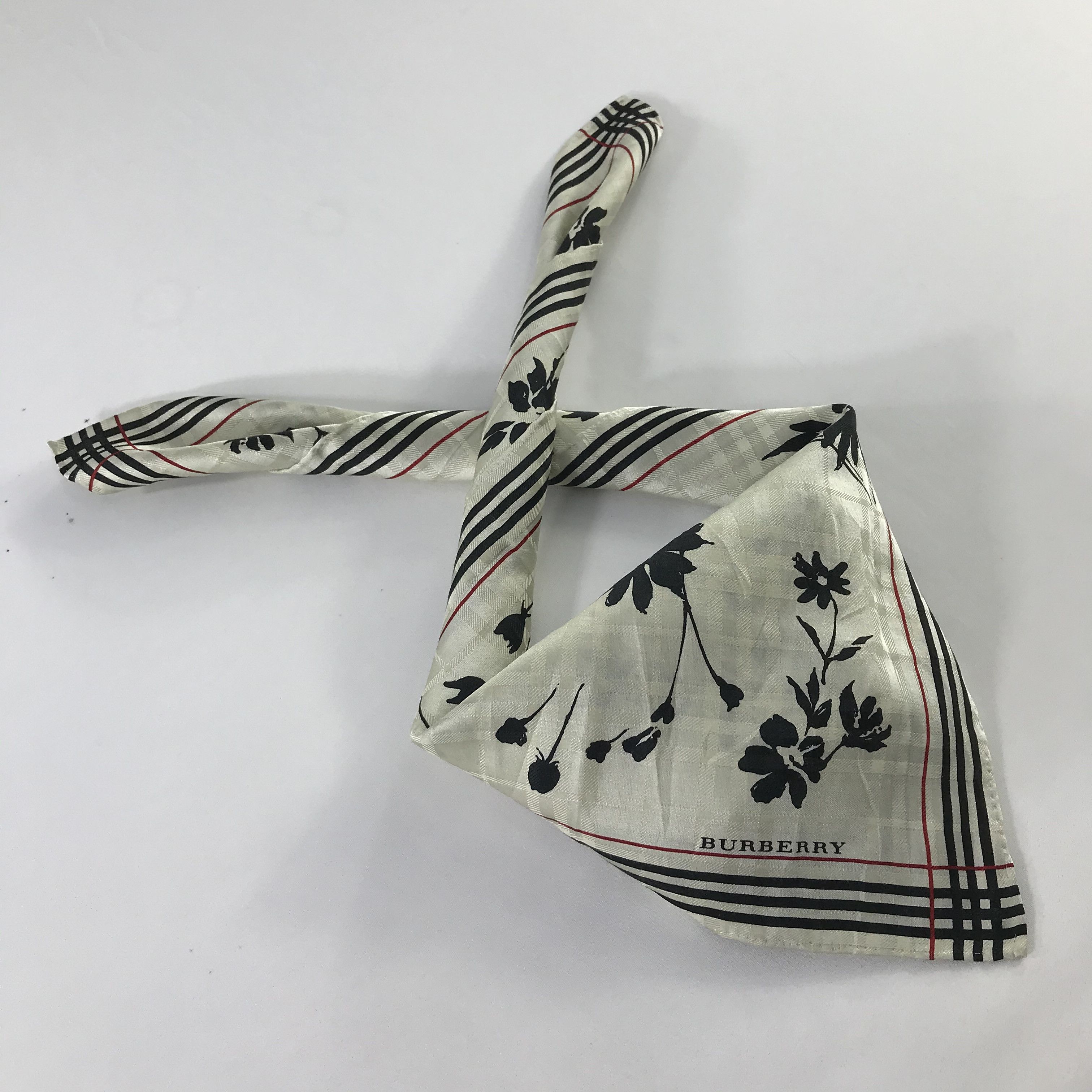 Burberry Burberry Bandana / Handkerchief / Neckerchief - S1192 Size ONE SIZE - 3 Thumbnail