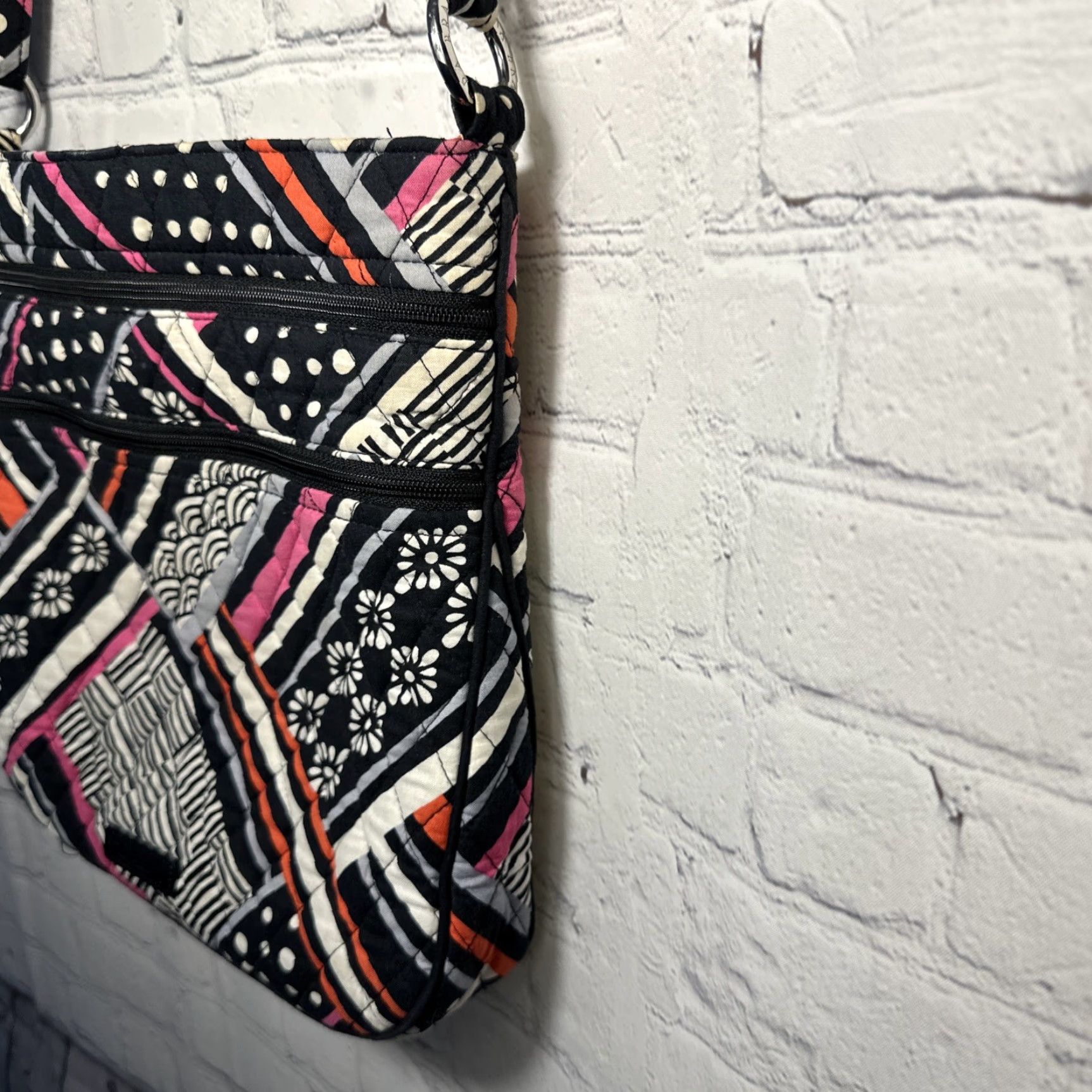 Vera Bradley Vera Bradley Triple Zip Hipster Crossbody Purse Bag Northern Stripes Pocketbook Crossbody Bag Size ONE SIZE - 4 Thumbnail