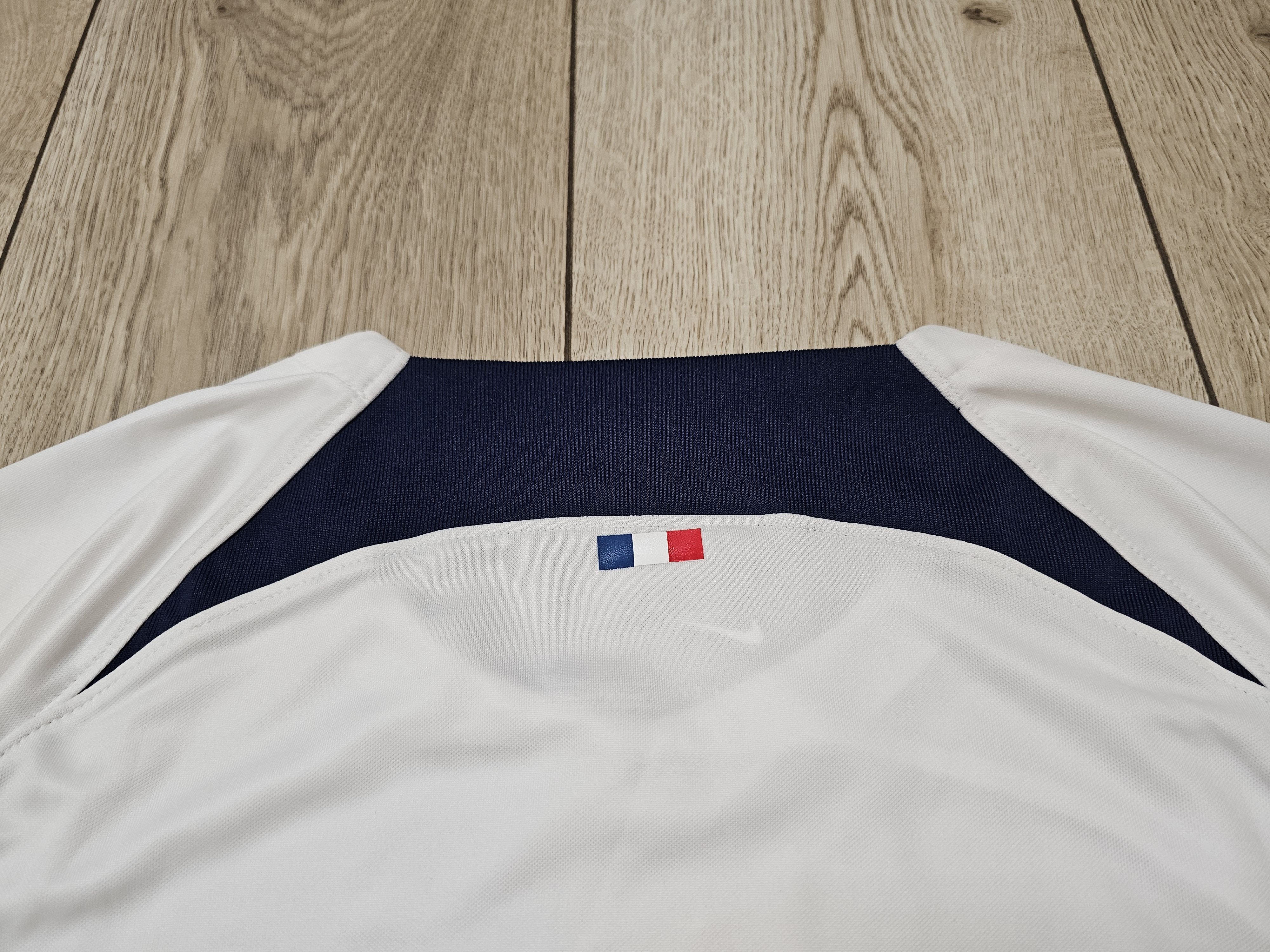 Nike PSG PARIS SAINT-GERMAIN 2023 2024 FOOTBALL SOCCER JERSEY Size US XL / EU 56 / 4 - 5 Thumbnail