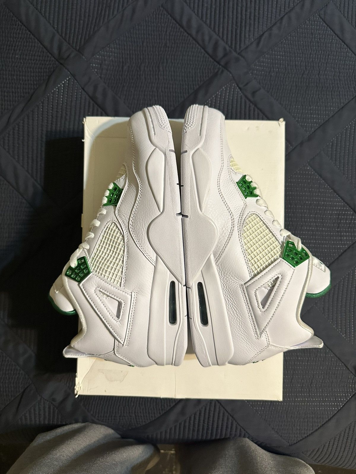 Air Jordan 4 “Metallic Green” (2020)