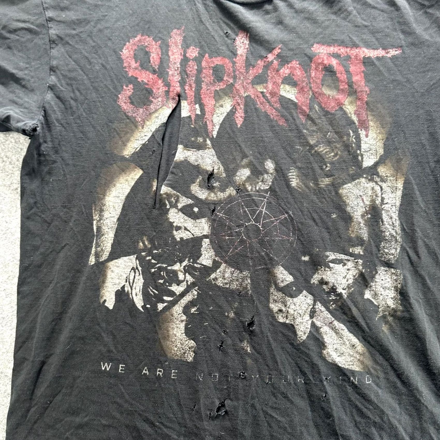 Area VINTAGE Slipknot Shirt Mens 2XL Black Graphic Tee We Are Not Your Kind Distressed Size US XXL / EU 58 / 5 - 2 Thumbnail