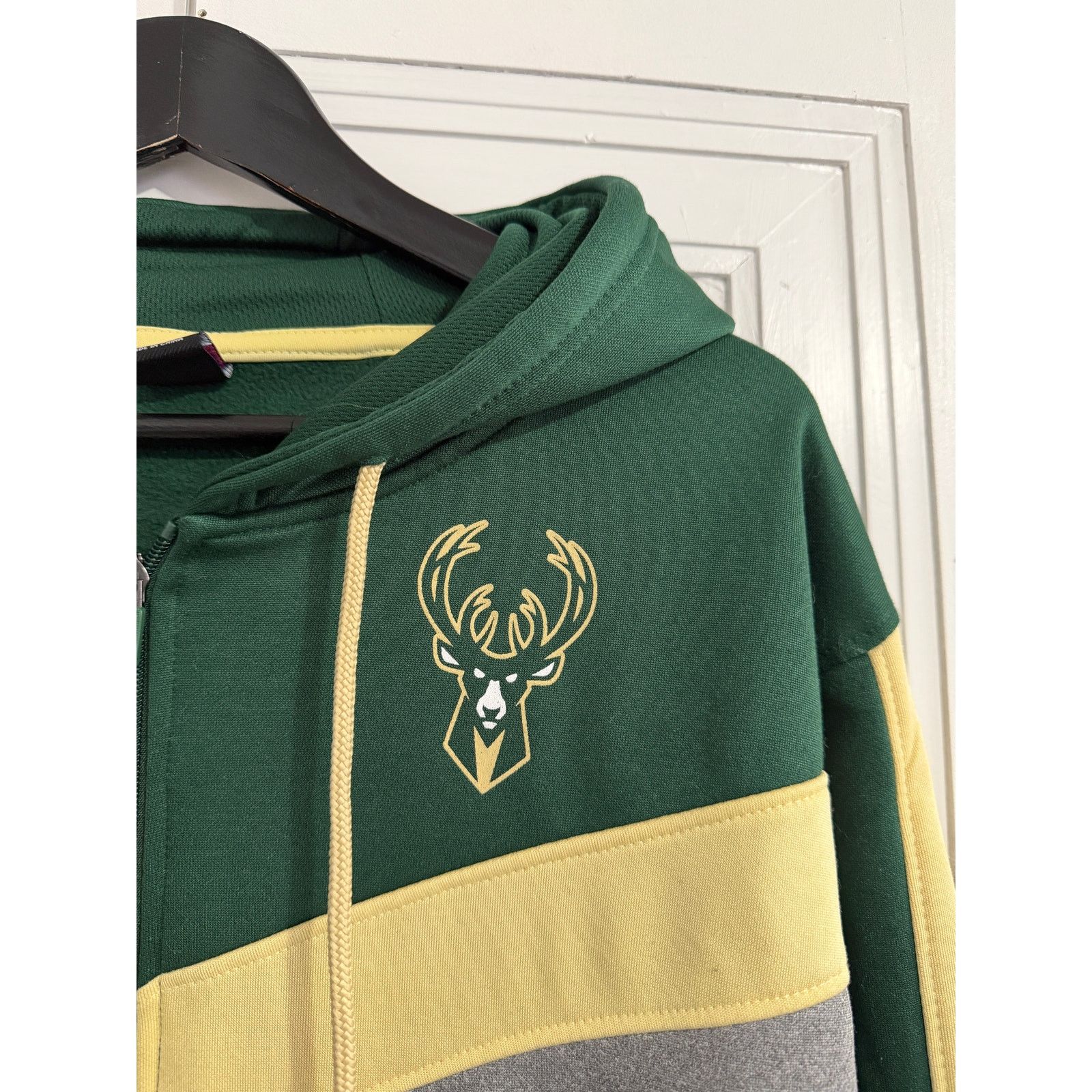 NBA Milwaukee Bucks Full-Zip Hoodie Sweatshirt Size Large Size US L / EU 52-54 / 3 - 2 Thumbnail