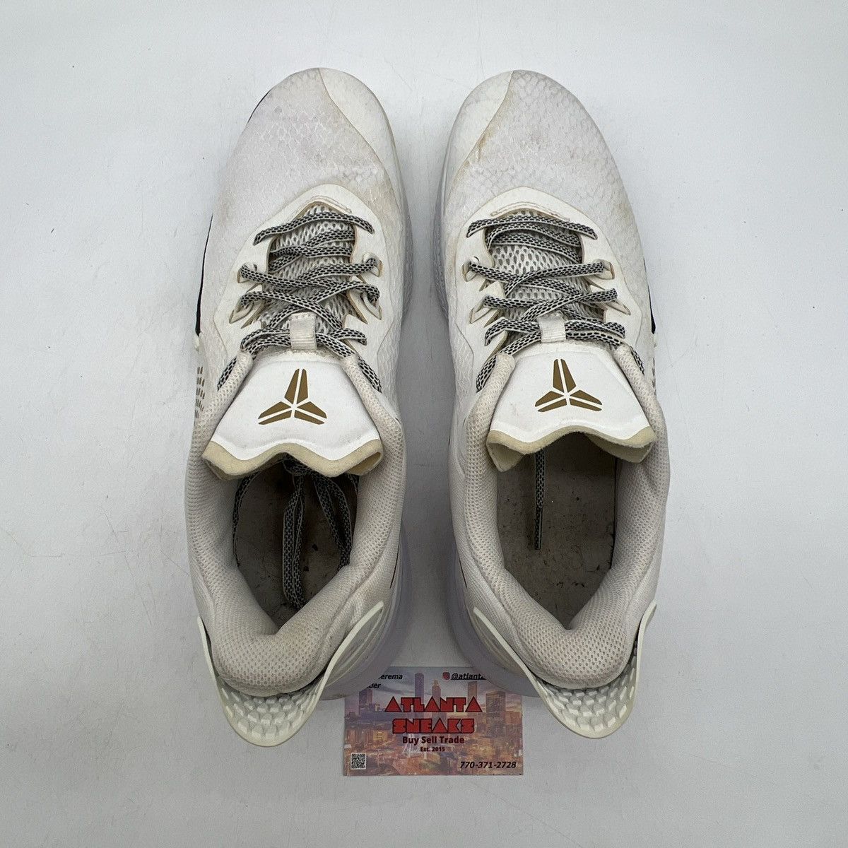 Nike Mamba fury white metallic gold Size US 12 / EU 45 - 6 Thumbnail