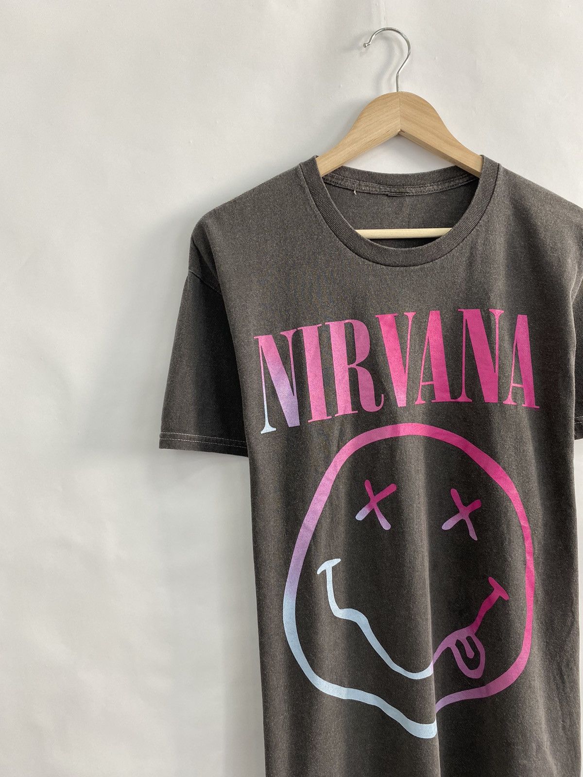Nirvana 🇺🇸 Vintage Y2K Nirvana Kurt Cobain T-Shirt Rare Retro Size US M / EU 48-50 / 2 - 3 Thumbnail