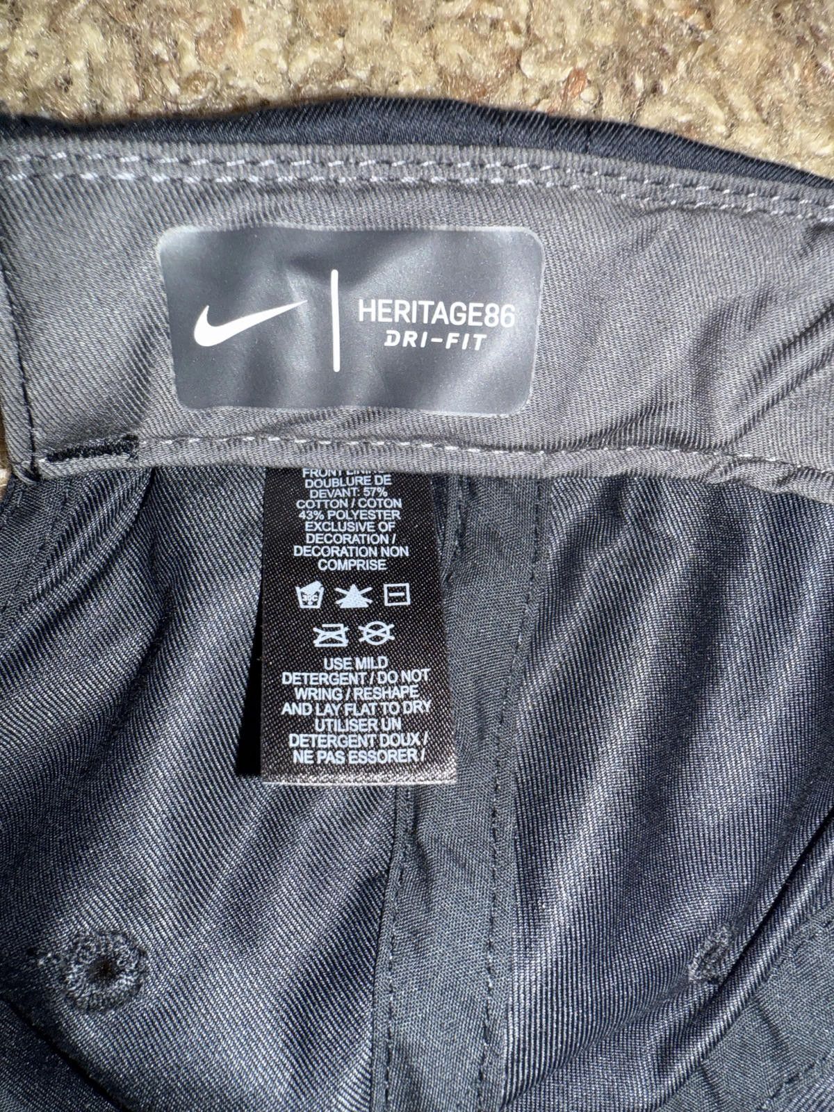 Nike Unreleased Nike Adult Unisex “Make ‘Em Famous” Unstructured Twill Cap Sample Size ONE SIZE - 11 Thumbnail