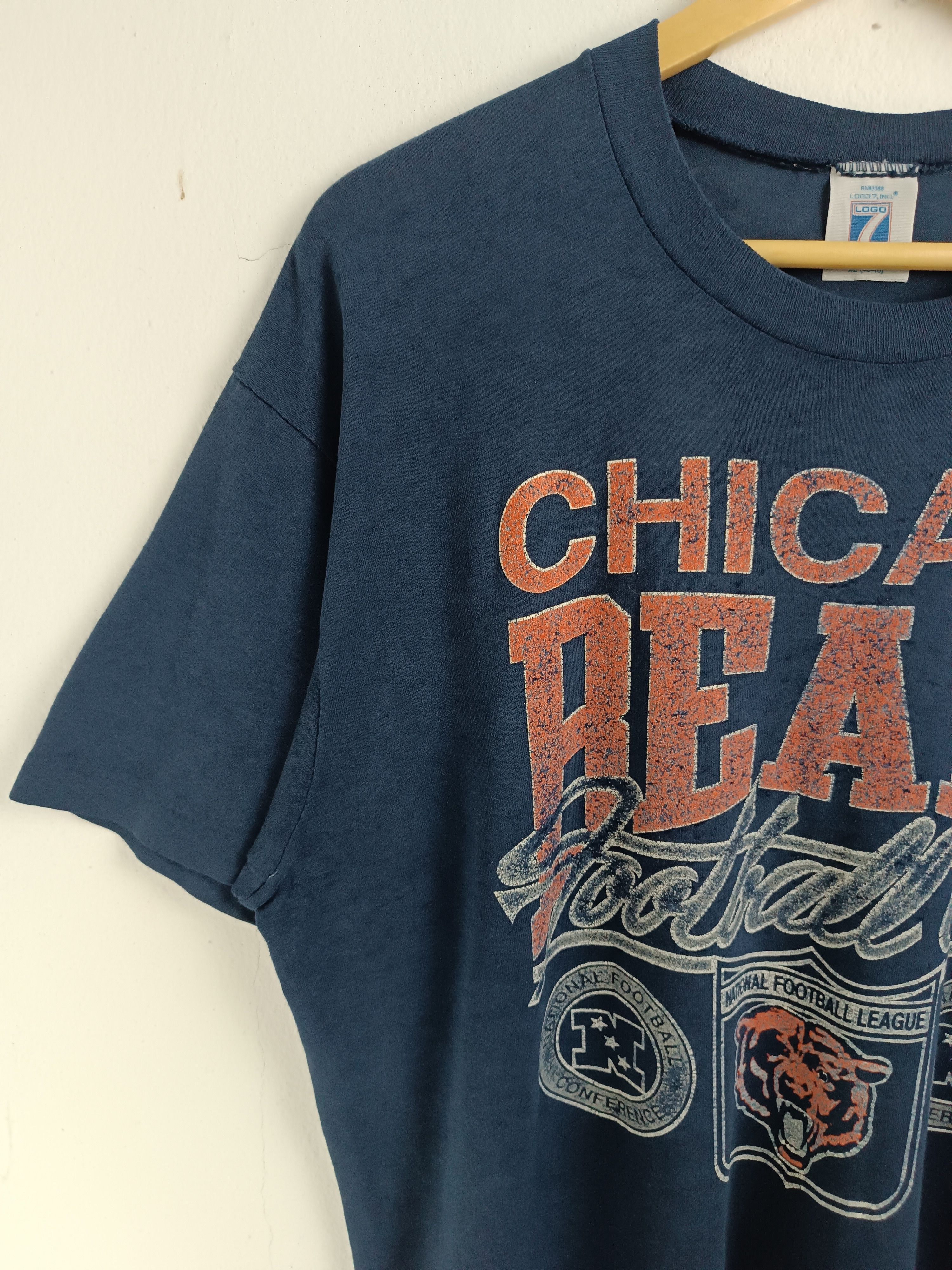 NFL VINTAGE 80'S NFL CHICAGO BEARS FADED TEE BULLS CUBS SOX Size US XL / EU 56 / 4 - 5 Thumbnail