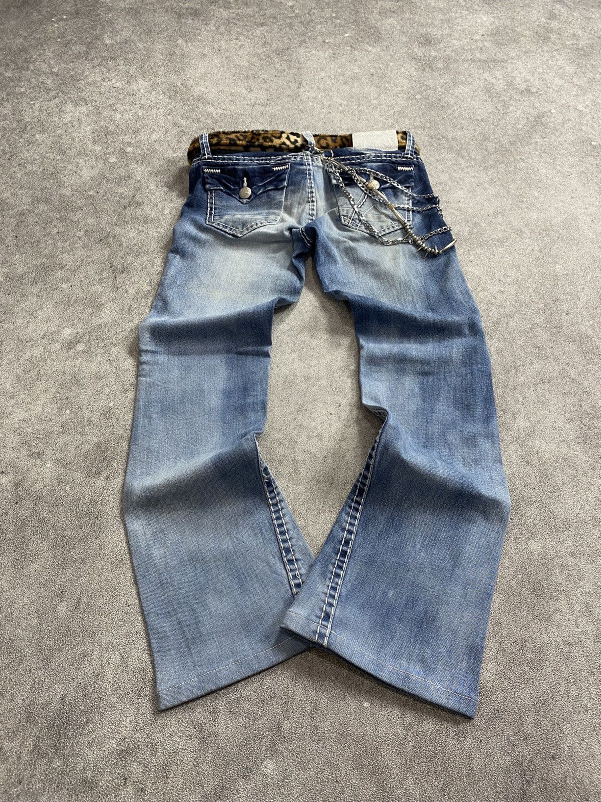 If Six Was Nine × Japanese Brand × Le Grande Bleu (L.G.B.) 2000s Buckaroo Flare Washed Jean Pant Size US 29 - 2 Thumbnail