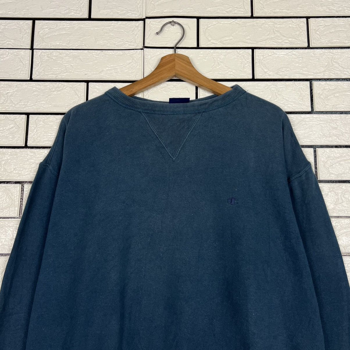 Champion Vintage CHAMPION PRODUCTS USA Crewneck Sweatshirt #4064-C185 Size US L / EU 52-54 / 3 - 2 Thumbnail
